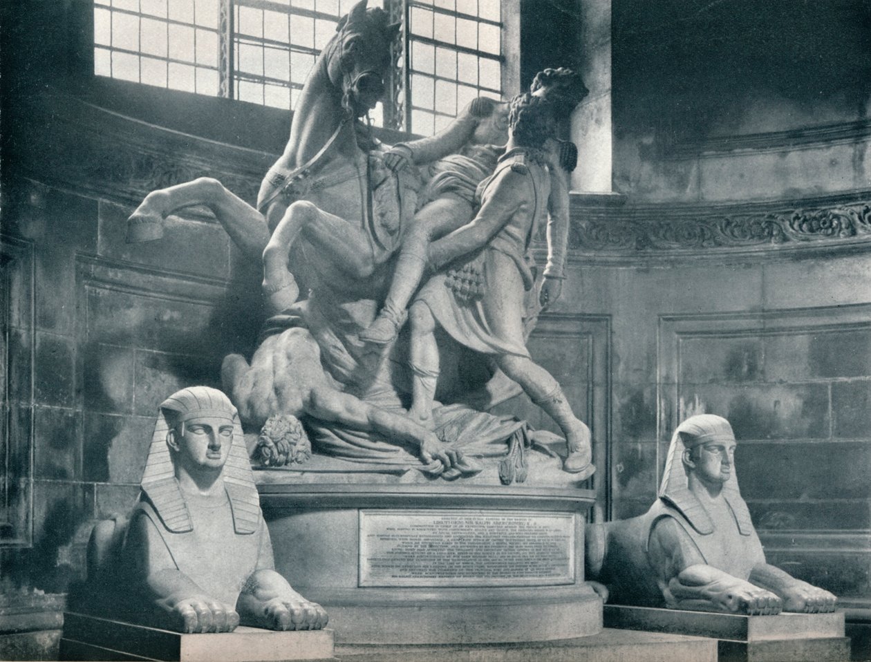 Emlékmű Sir Ralph Abercromby tábornoknak, c1801 1904 alkotó: Richard Westmacott