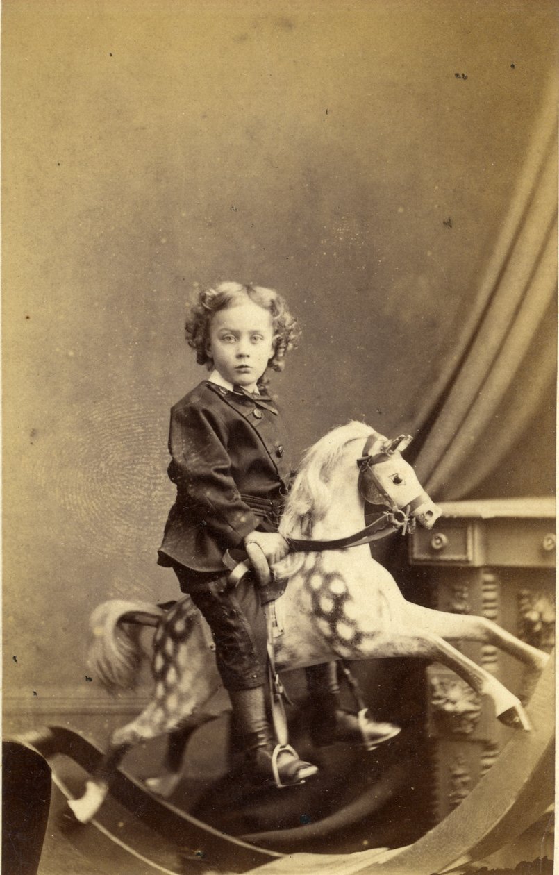 Fiatal fiú hintalovon ül, 1860-as évek (albumnyomat) alkotó: Robert H. Preston