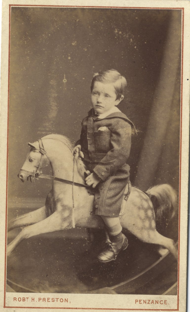 Fiatal fiú hintalovon ül, 1870-es évek (albumnyomat) alkotó: Robert H. Preston