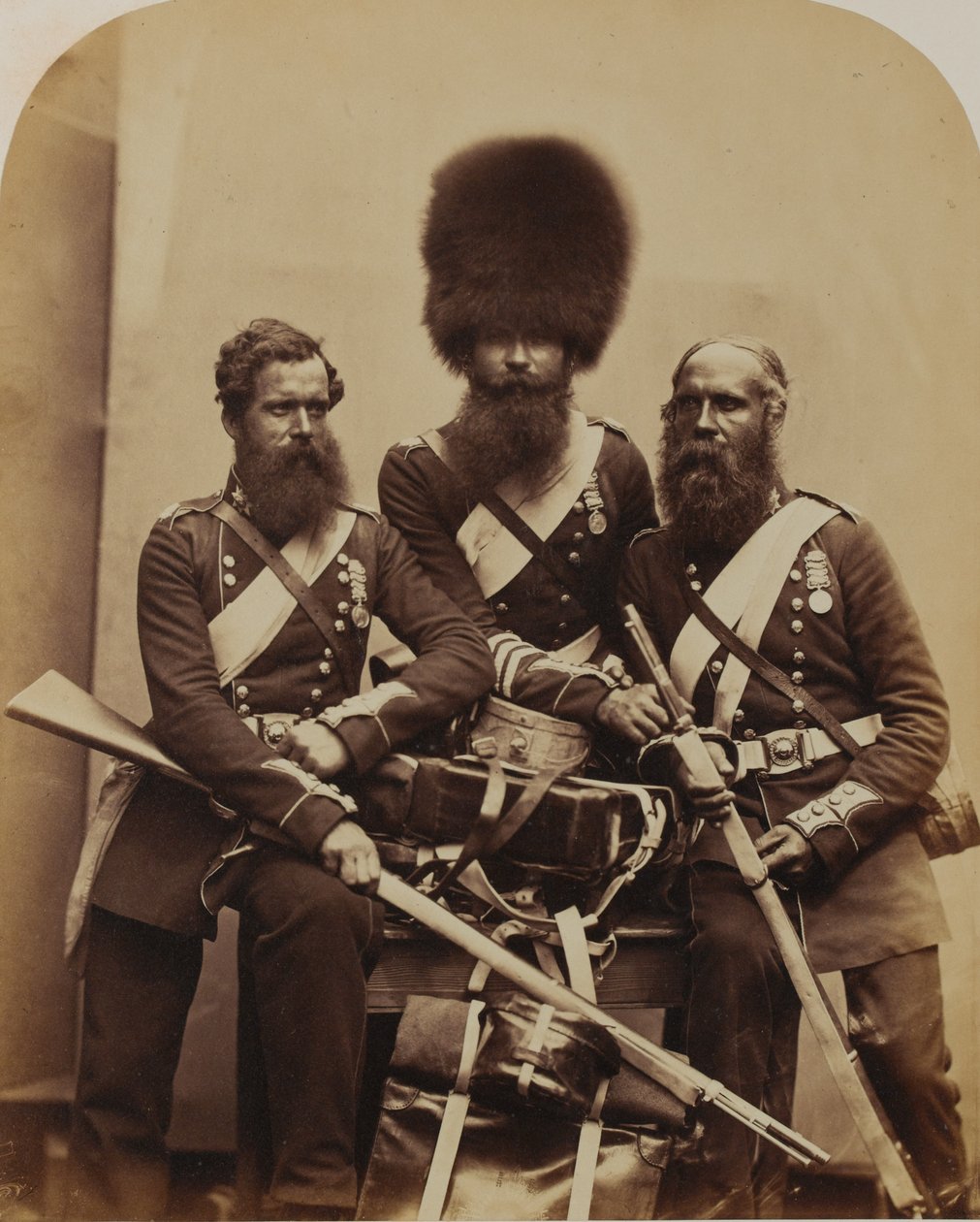 Nunn, Potter and Deal, Coldstream Guards alkotó: Robert Howlett
