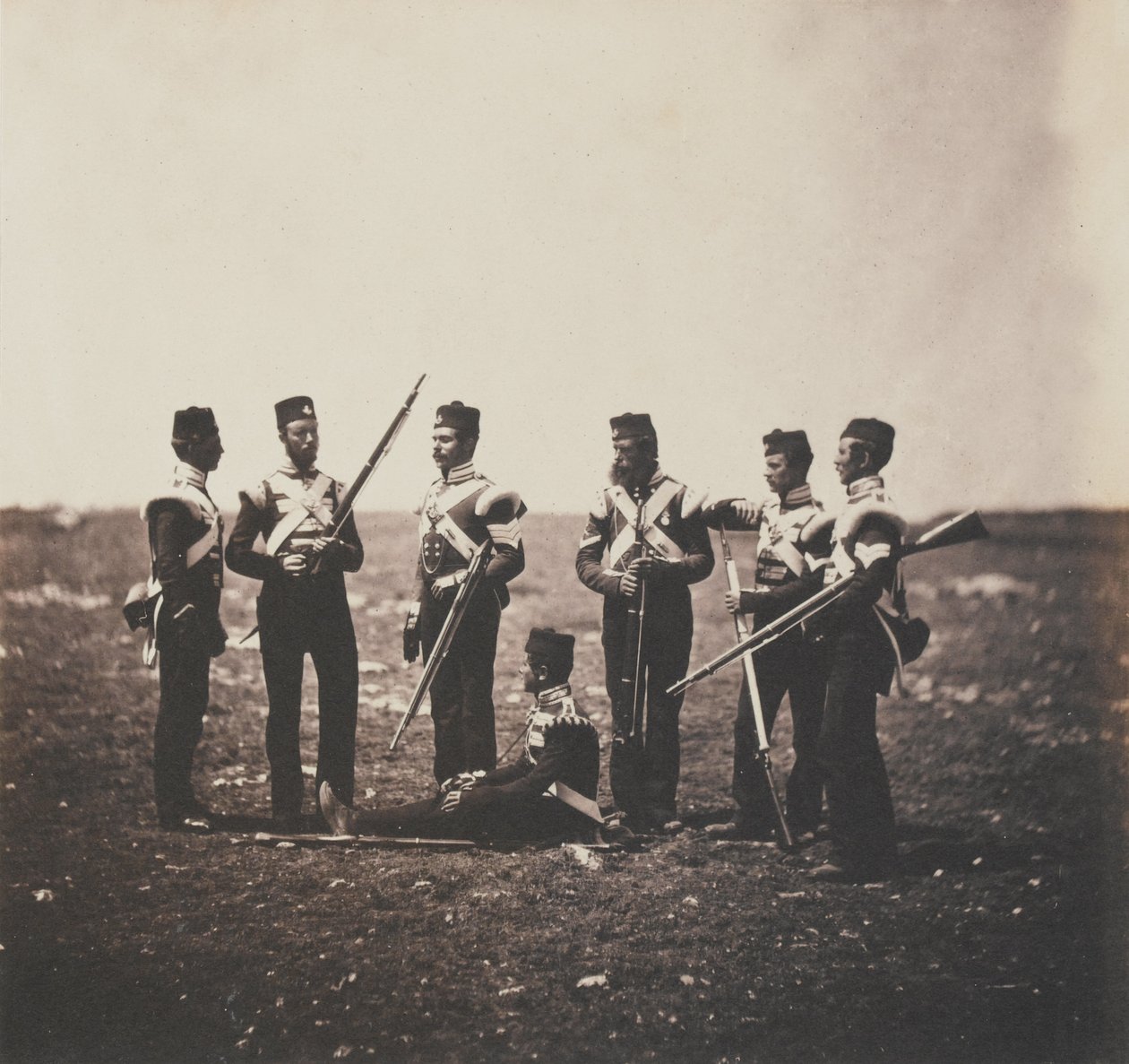 A 68. (Durham) Gyalogezred emberei (könnyű gyalogság) az 1855-ös krími háborúhoz kapcsolódó 52 fényképet tartalmazó albumból alkotó: Roger Fenton