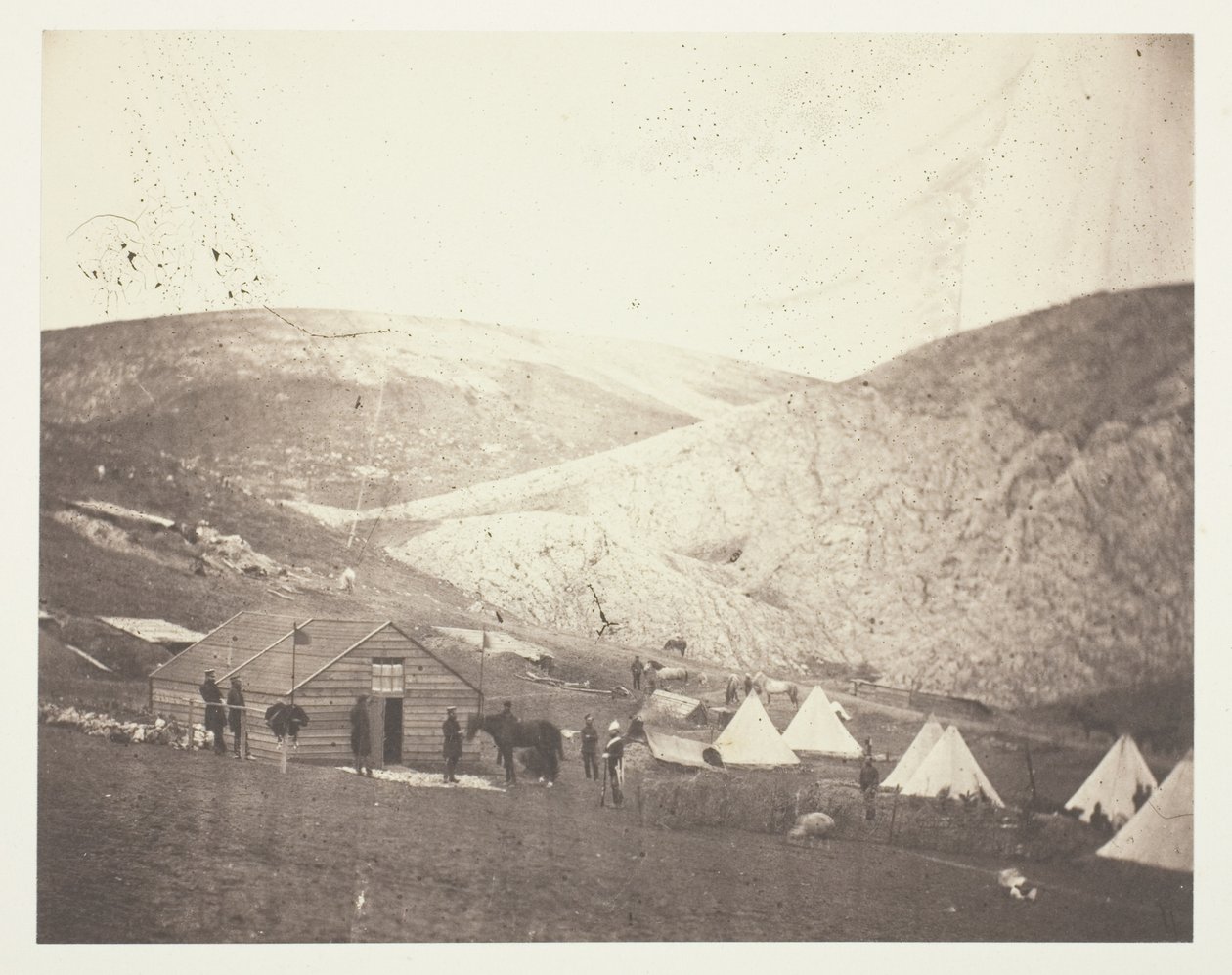 A 4. dragonyos gárda tábora, Karyni közelében alkotó: Roger Fenton