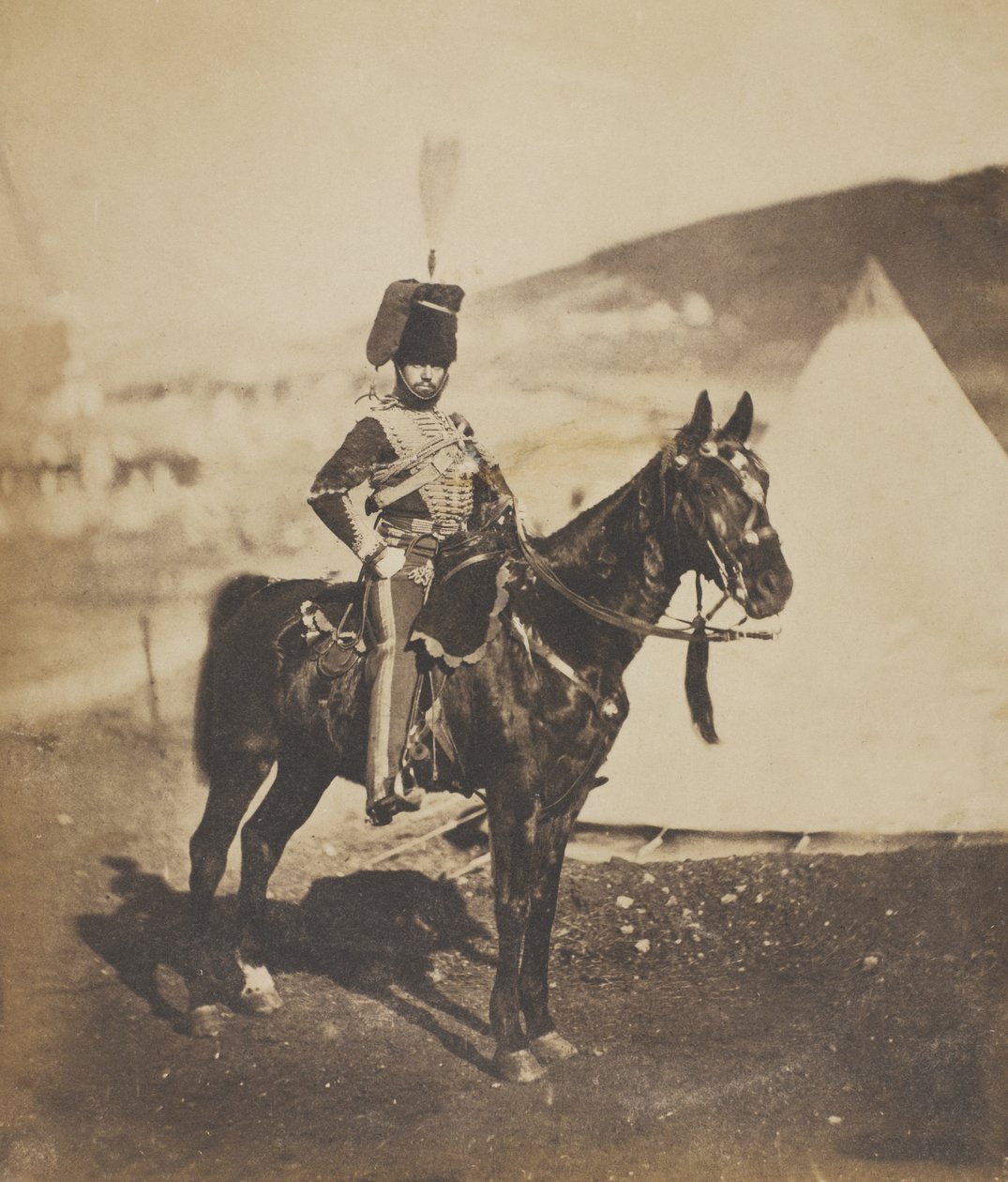 Cornet Henry John Wilkin, 11. (vagy Albert herceg saját) huszárezred, 1855 alkotó: Roger Fenton