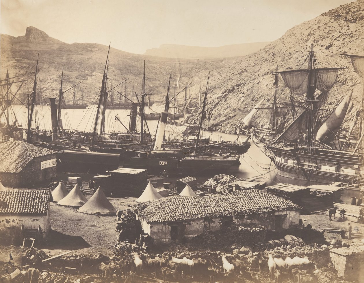 Kozák-öböl, Balaklava, 1855. alkotó: Roger Fenton