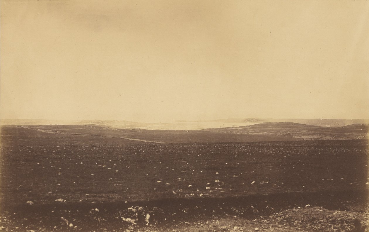 Szevasztopol távoli látképe Gordonék ütegének vonalaival. alkotó: Roger Fenton