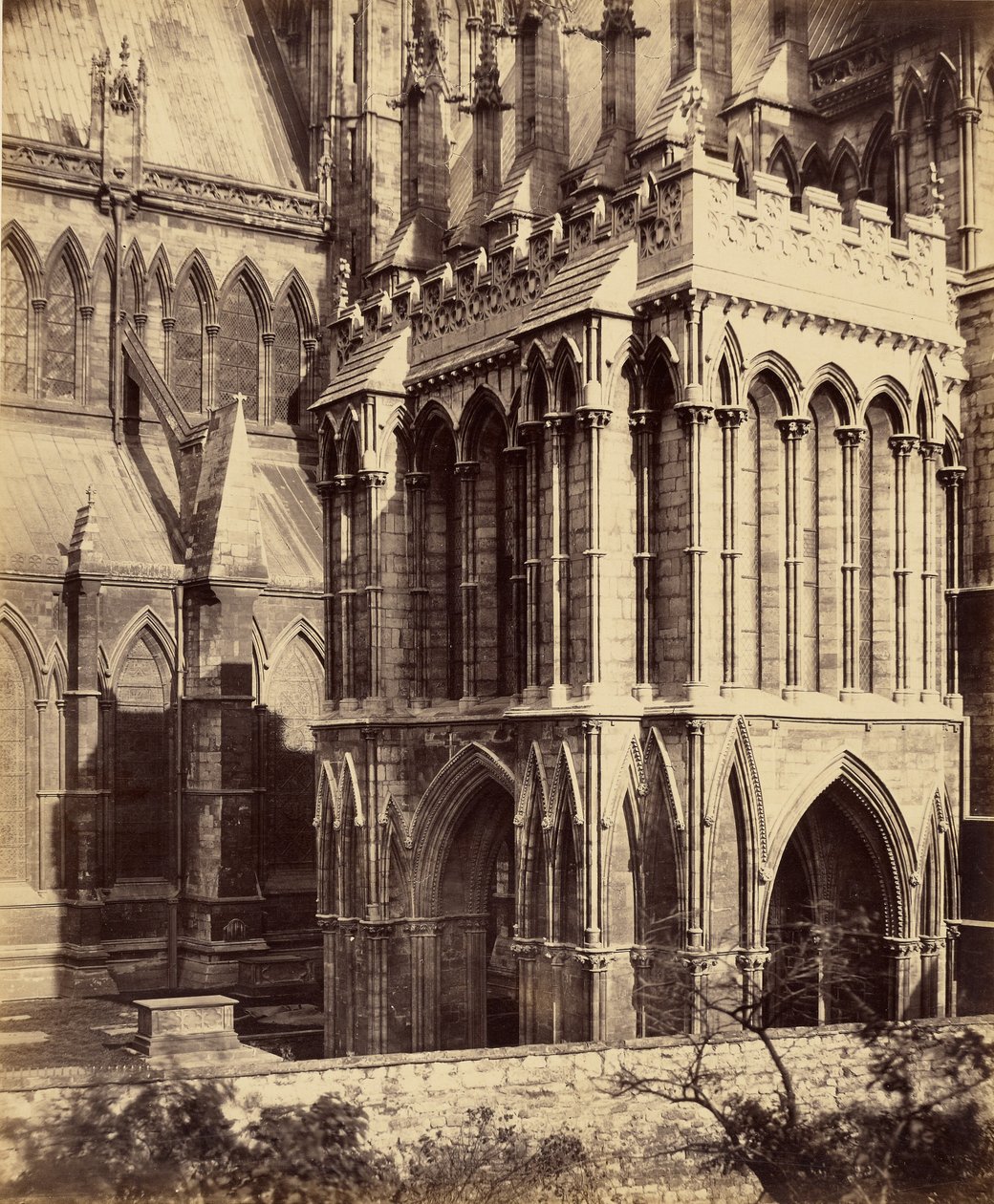 A lincolni katedrális, a Galilea-előcsarnok alkotó: Roger Fenton