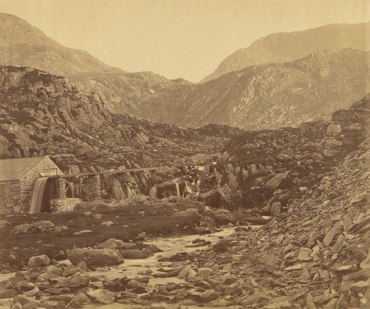 Hegyek a walesi Llyn Ogwen lábánál alkotó: Roger Fenton