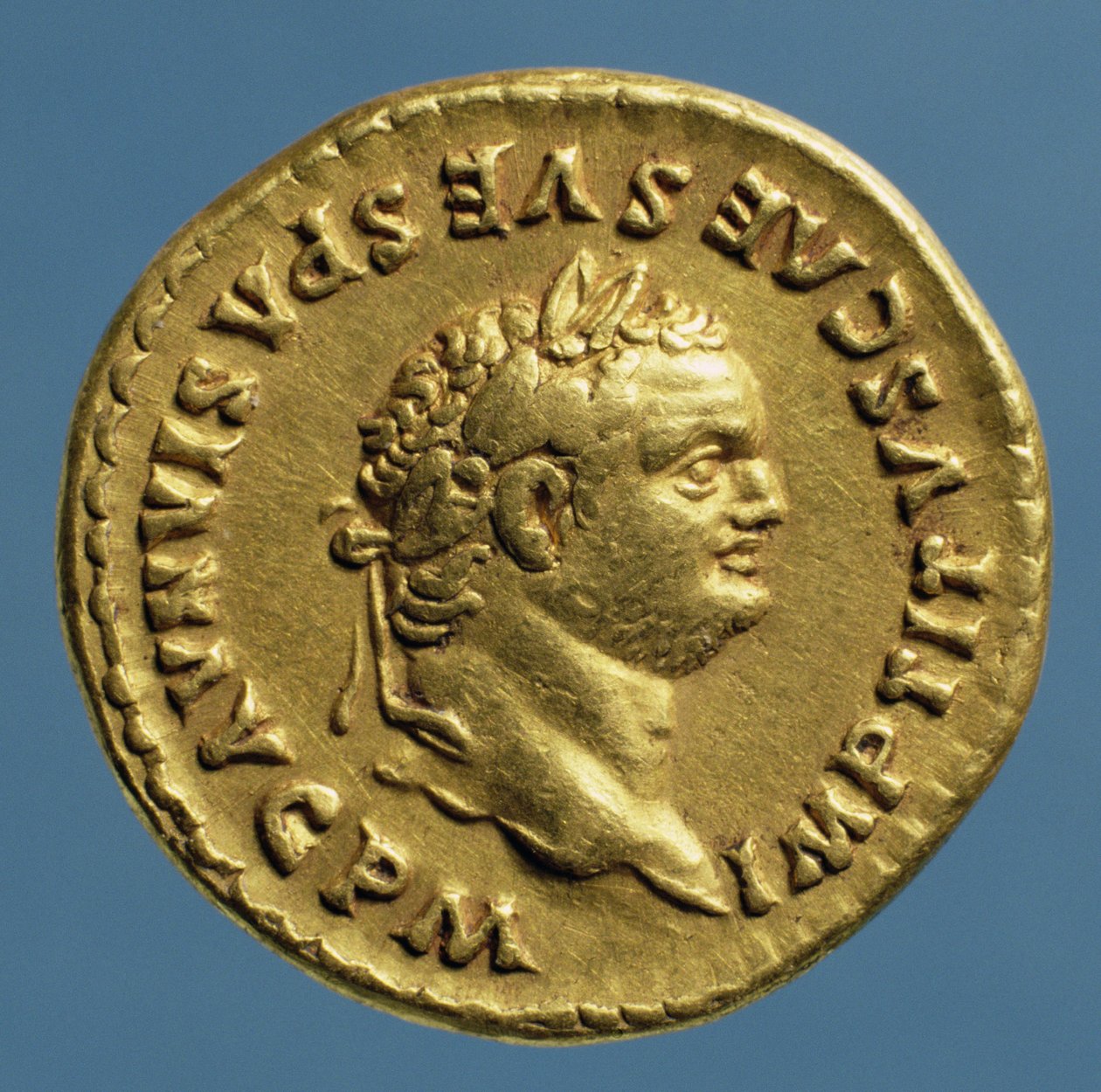 Titusz (i.sz. 79-81) babérkoszorút viselő Aureus (előlap). (arany) Felirat: IMP TITVS CAES VESPASIAN AVG P M alkotó: Roman