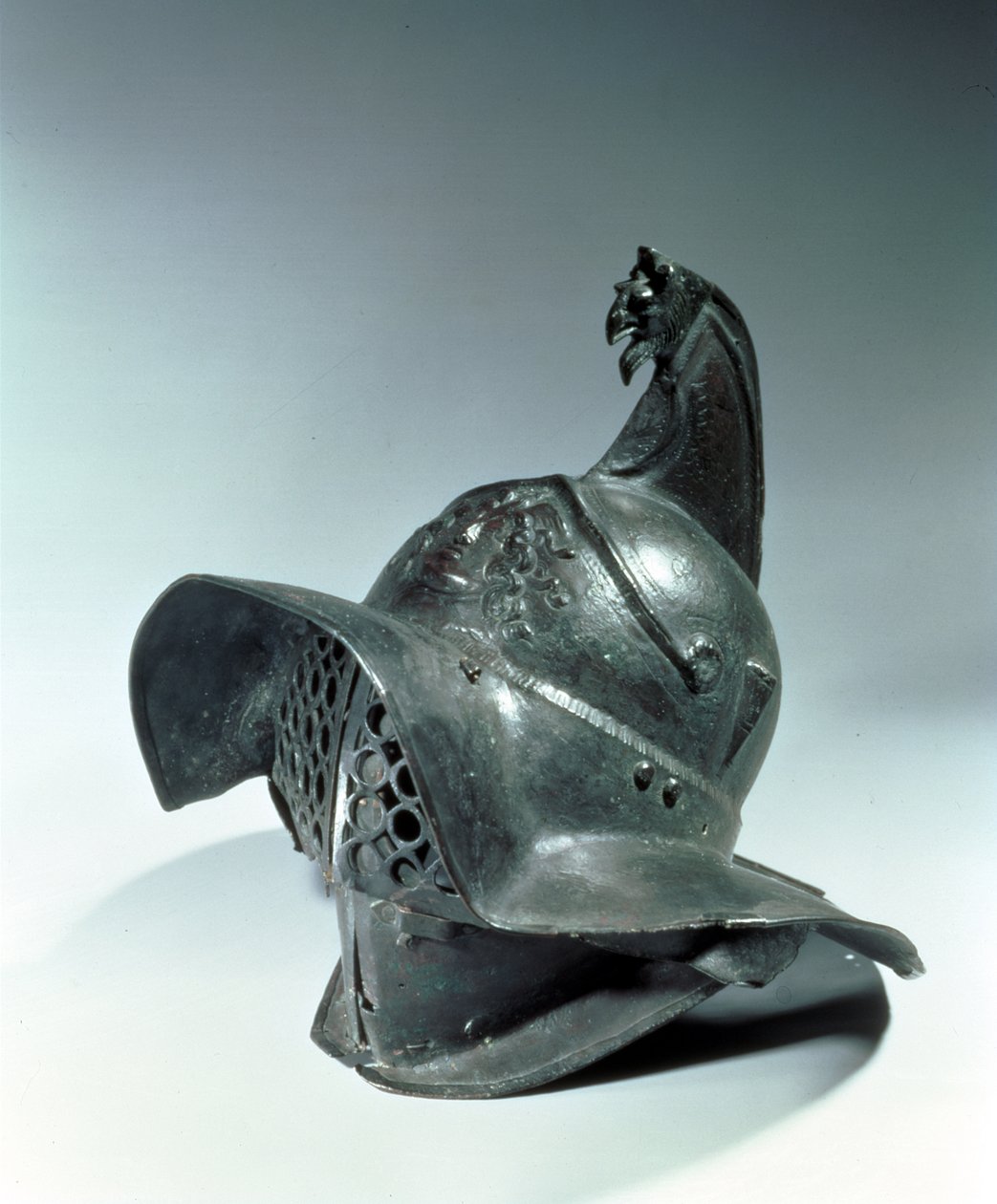 Trák gladiátor bronz sisakja, római, Kr. u. 1. század (bronz) alkotó: Roman