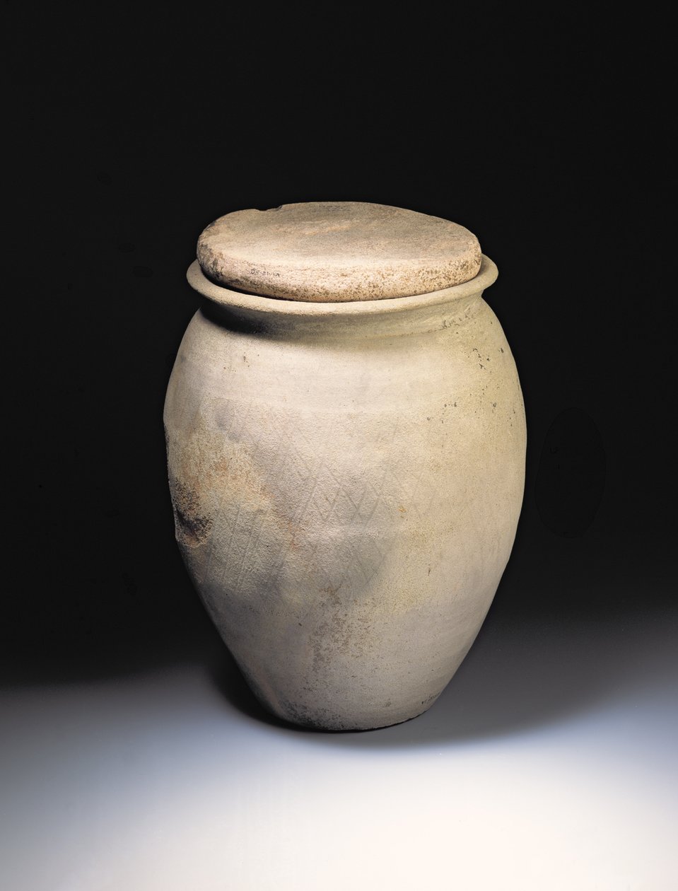 Hamvasztásos urna rácsos mintával, a római Newstead-i telepről, Melrose-ból (kerámia) alkotó: Roman