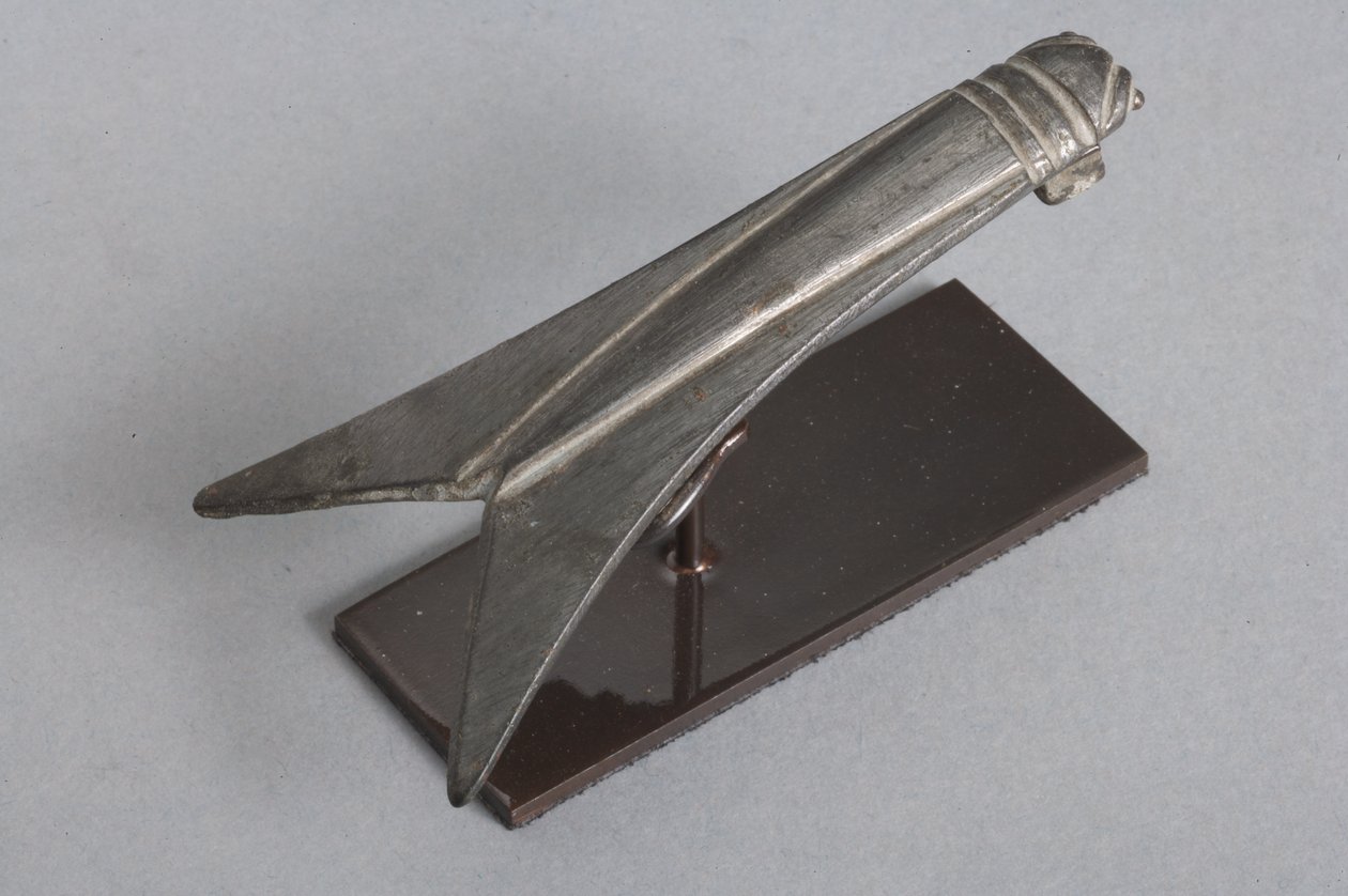 Kabóca fibulája (ónozott bronz) (lásd még: 325662) alkotó: Roman