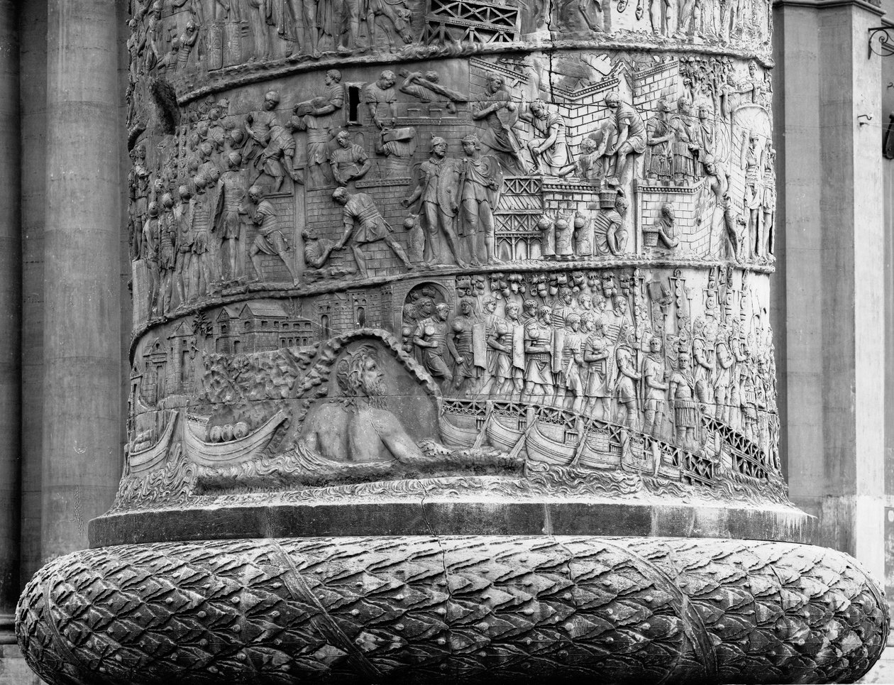 A Traianus-oszlop első két regisztere, 113 ÉS (mészkő) alkotó: Roman