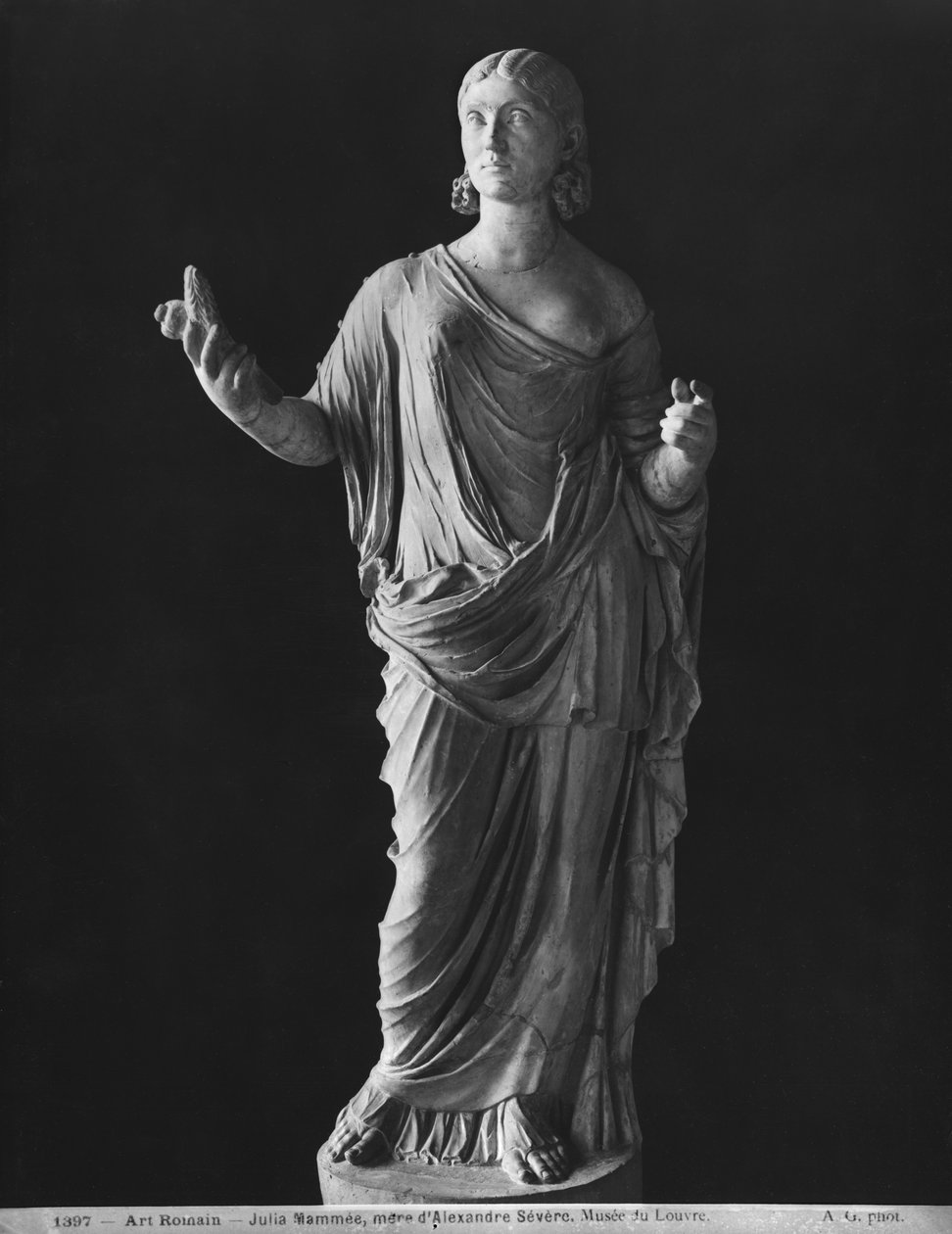 Julia Mamaea (i.sz. 180-235) Perselus Sándor császár anyja (i.sz. 205-235) 230 körül (márvány) alkotó: Roman