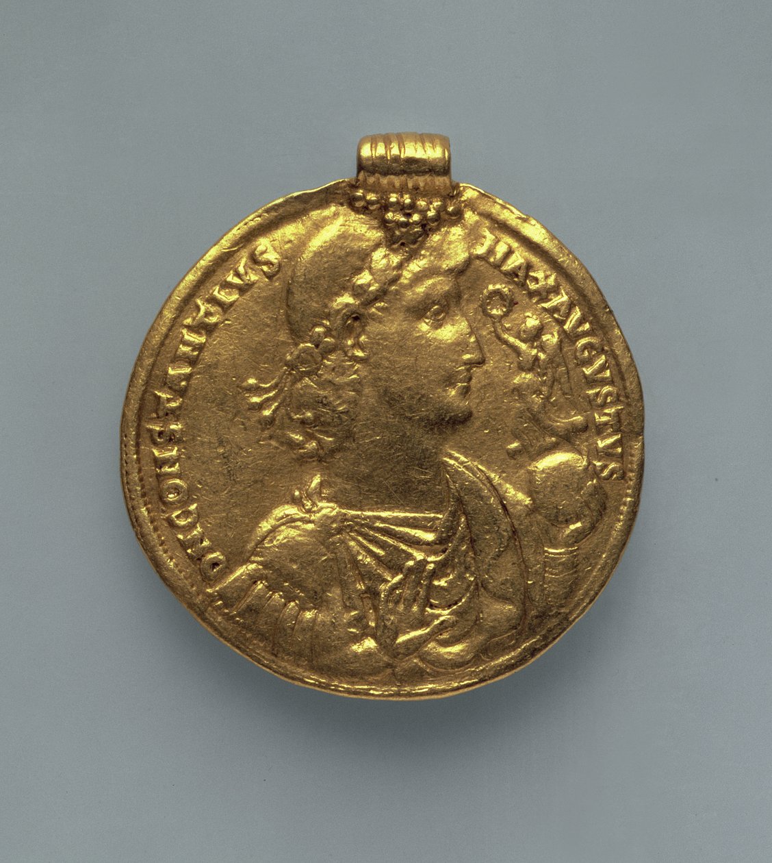 II. Constantius (317-361) medál (előlap), a szíriai Antiókhiában verték (arany) alkotó: Roman