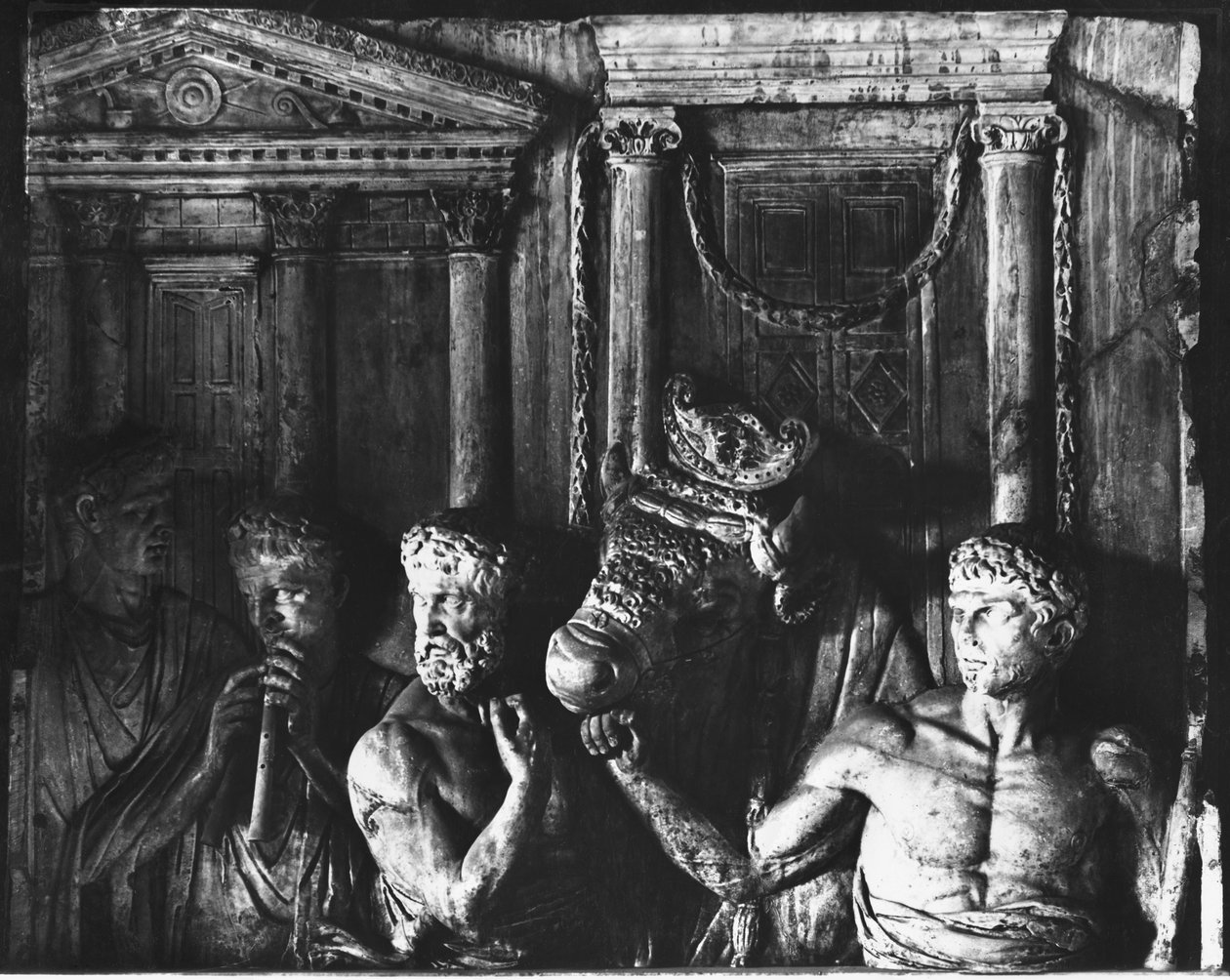 Áldozati készülődést ábrázoló dombormű (lásd még: 159253) alkotó: Roman