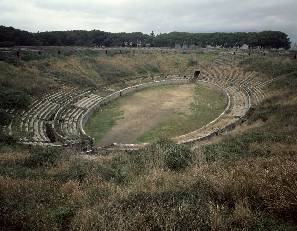 Az amfiteátrum alkotó: Roman