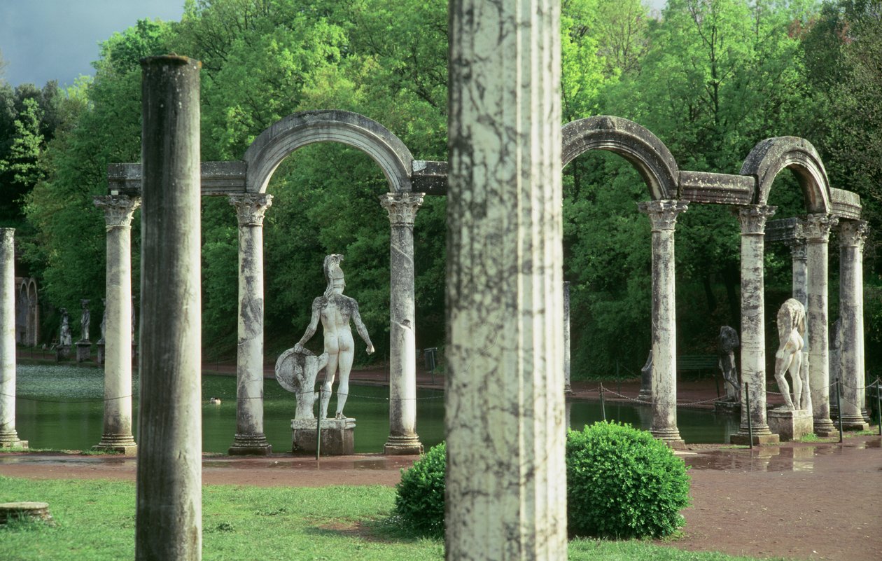 A Canopus csatorna északi oszlopcsarnoka északról nézve, Kr. u. 124. alkotó: Roman