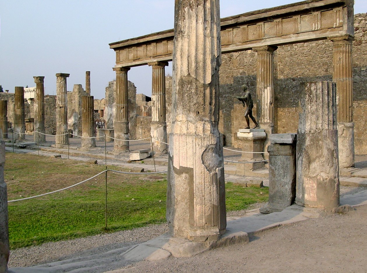 Apolló temploma alkotó: Roman