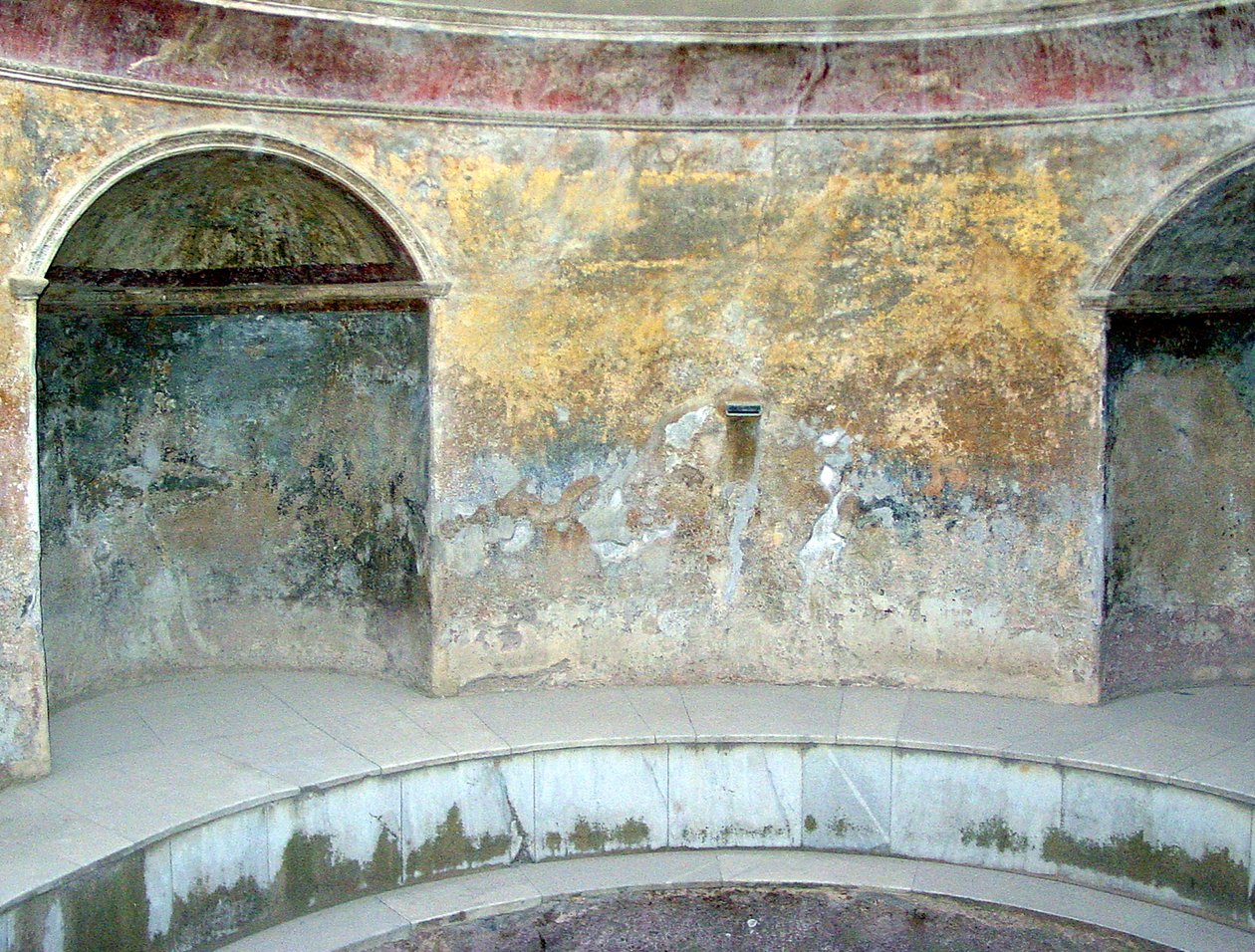 A Forum thermae frigidariuma alkotó: Roman