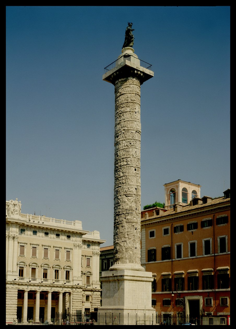 Traianus-oszlop látképe, i.sz. 113 alkotó: Roman