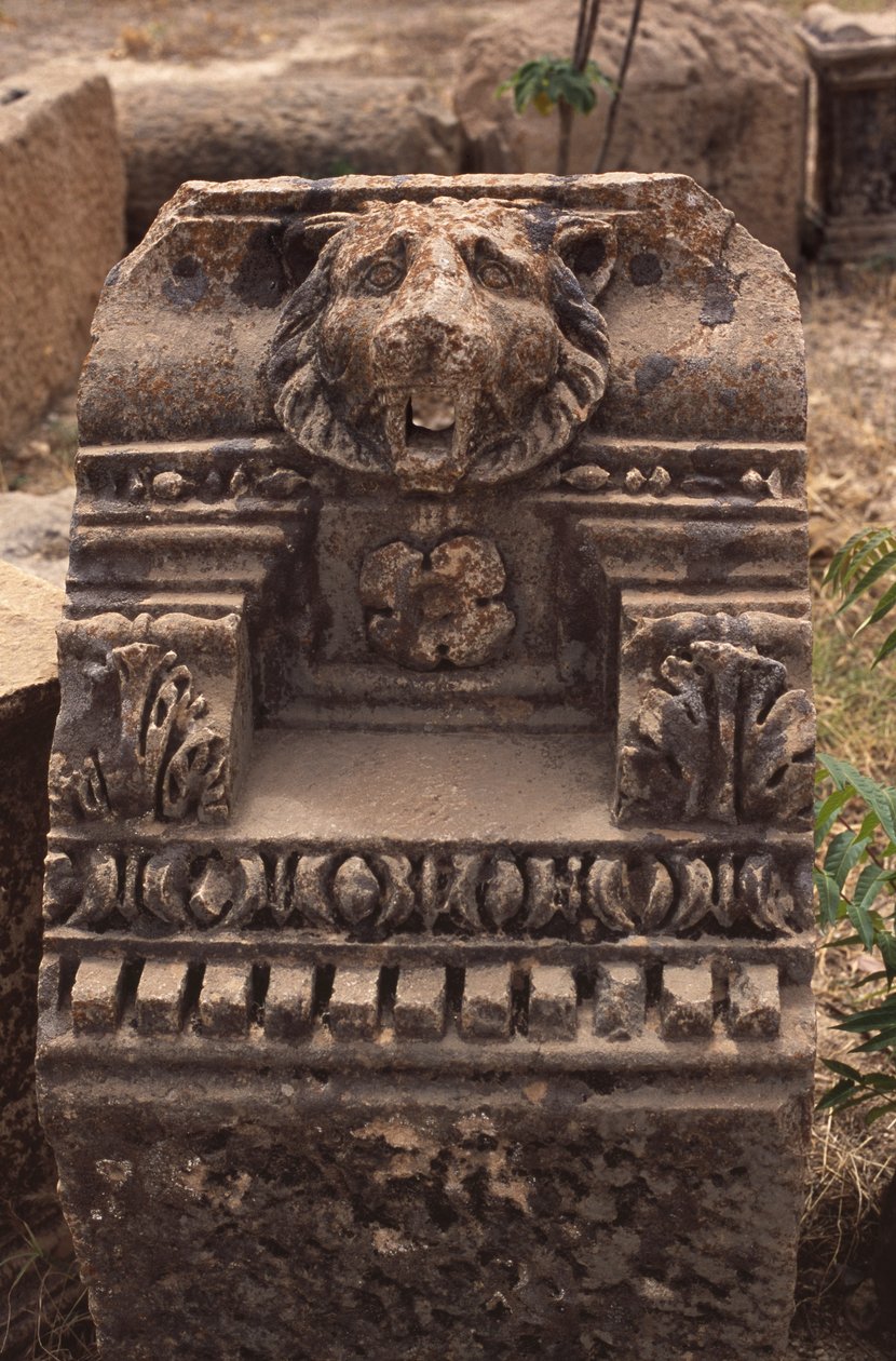 Díszes párkány alkotó: Roman Imperial Period