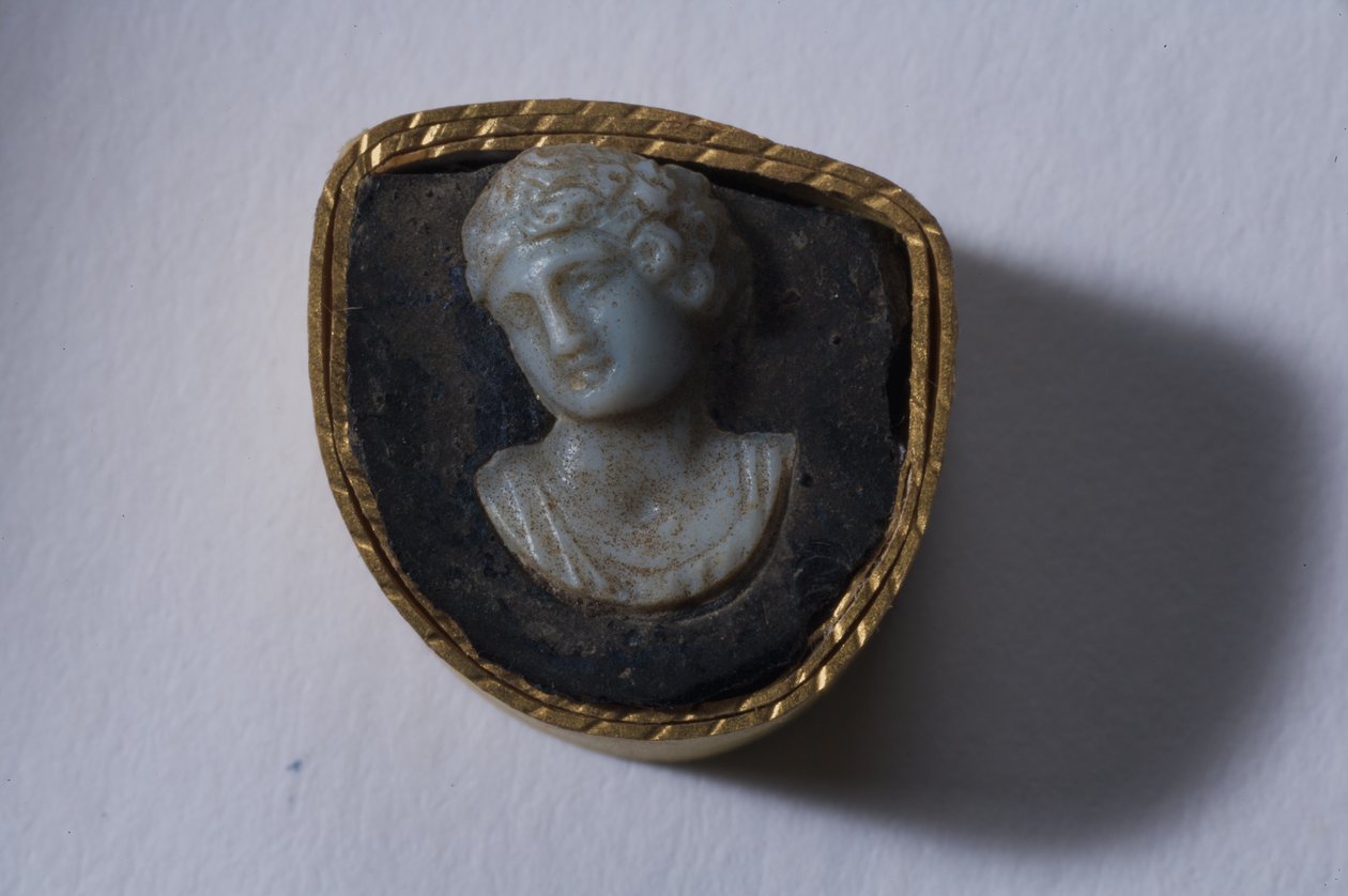 Római kámea női mellszobor (üveg) alkotó: Roman Imperial Period