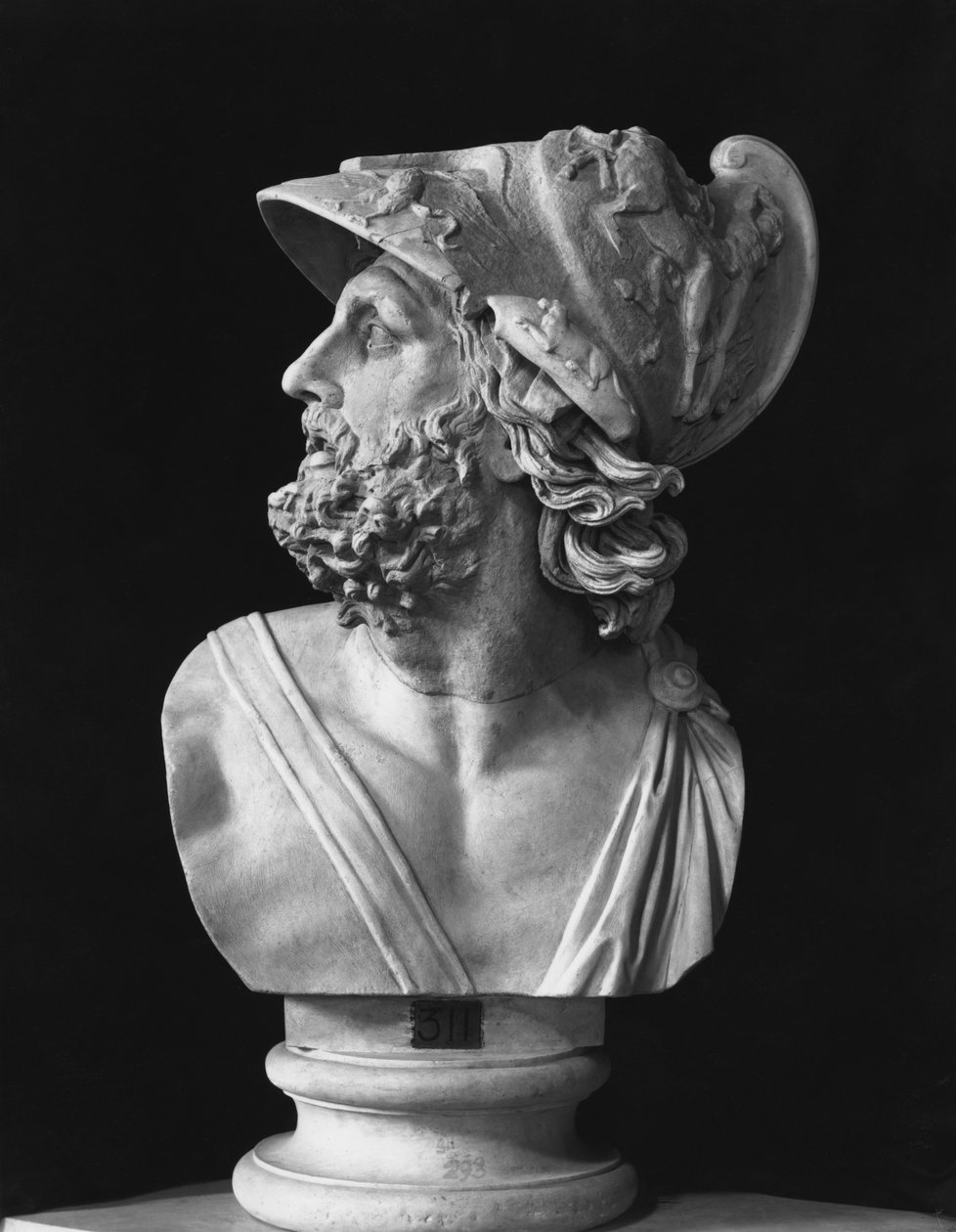 Menelaus mellszobra alkotó: Roman Roman