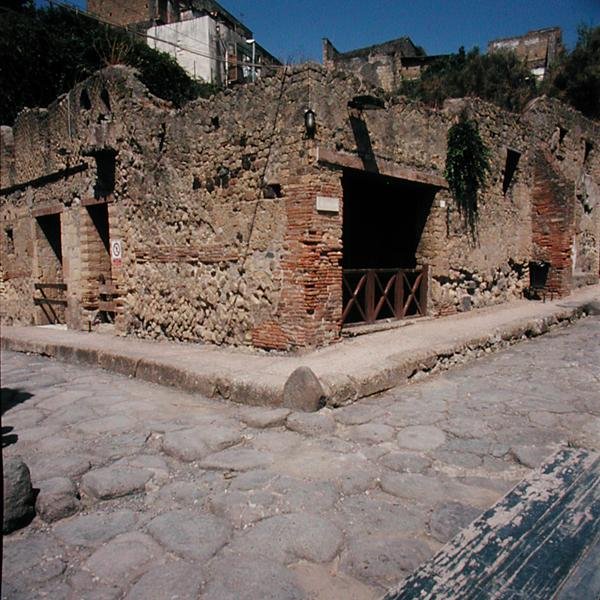 Decumanus sarok alkotó: Roman Roman