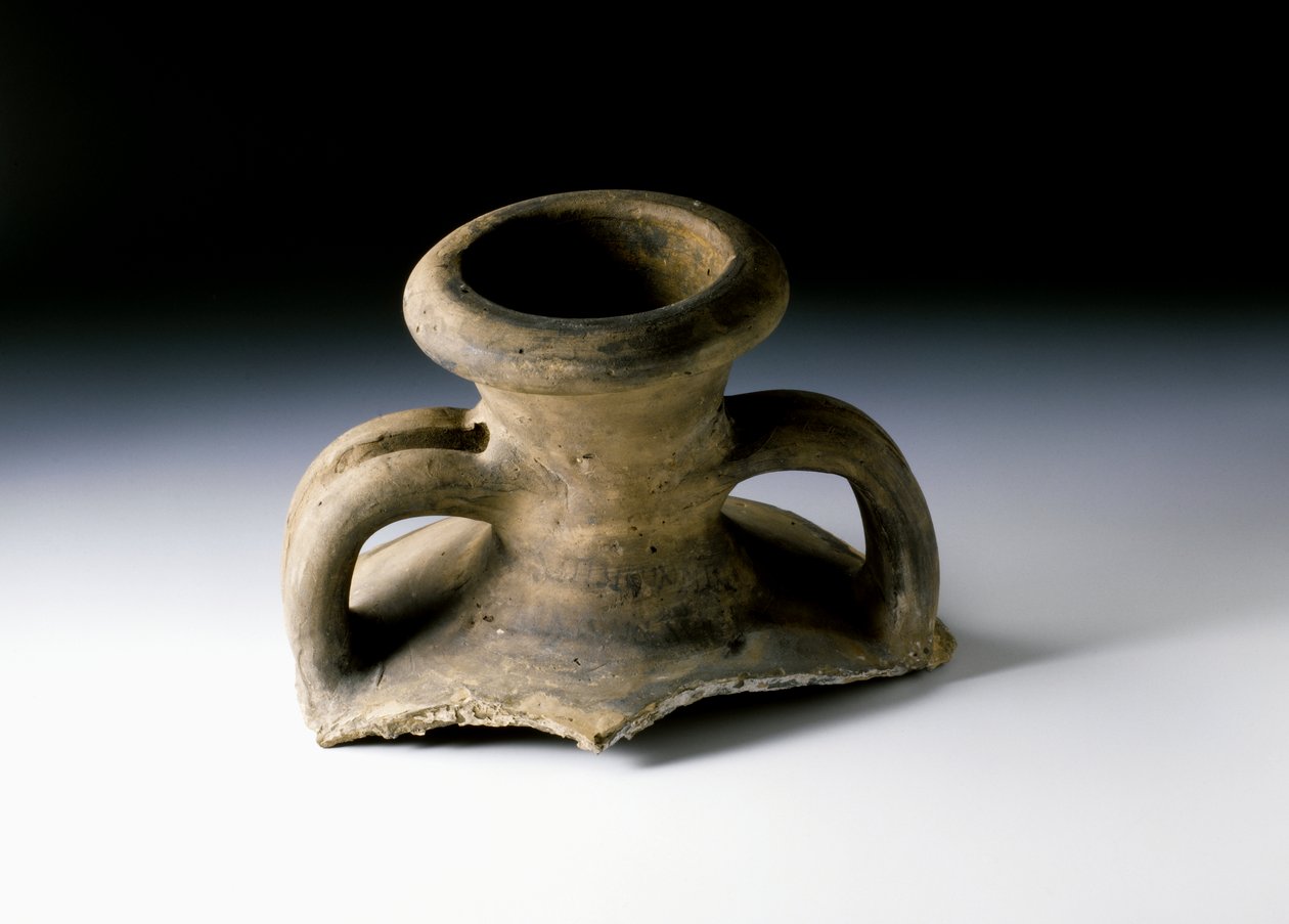 Francia boramfora festett felirattal a nyakán, a római Newstead-i lelőhelyről, Melrose-ból (szürke edény) alkotó: Roman Roman