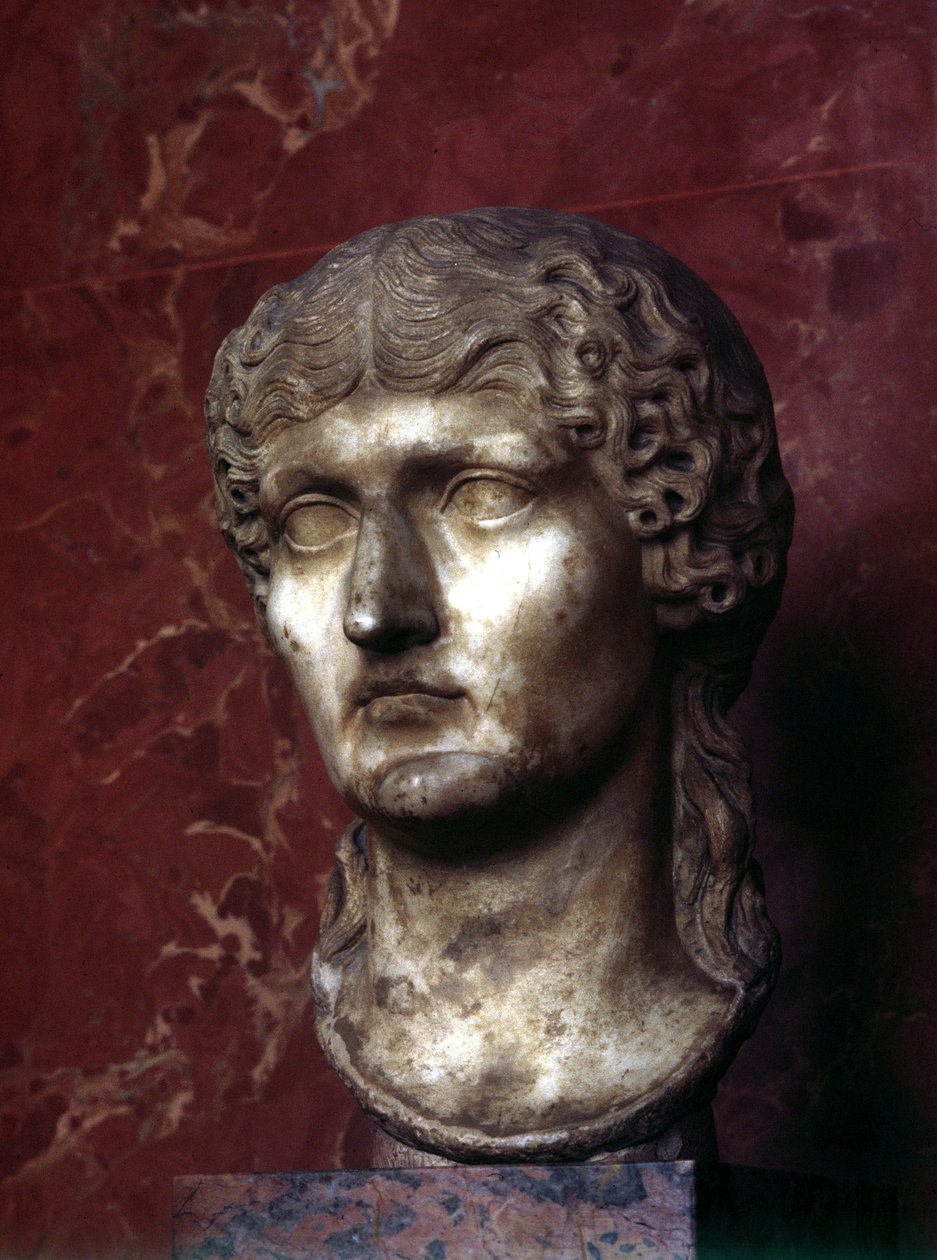 Agrippina fiatalabb (16-59) alkotó: Roman