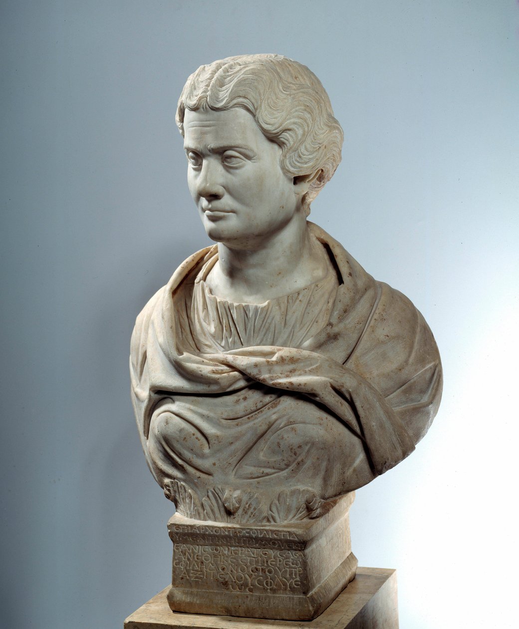 Az ókori Róma művészete: Melitin mellszobra, az istenek anyjának előnője a piree számára. Szobrászat 162 körül. Párizs, Musee Du Louvre alkotó: Roman