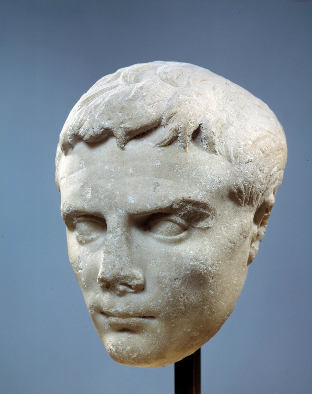 Az ókori Róma művészete: Augustus arca (Octavianus vagy Octavianus, i. e. 63-14. Az első római császár. A szobrot Cosban találták, ie 27 és 20 között). Párizs, Musee du Louvre alkotó: Roman
