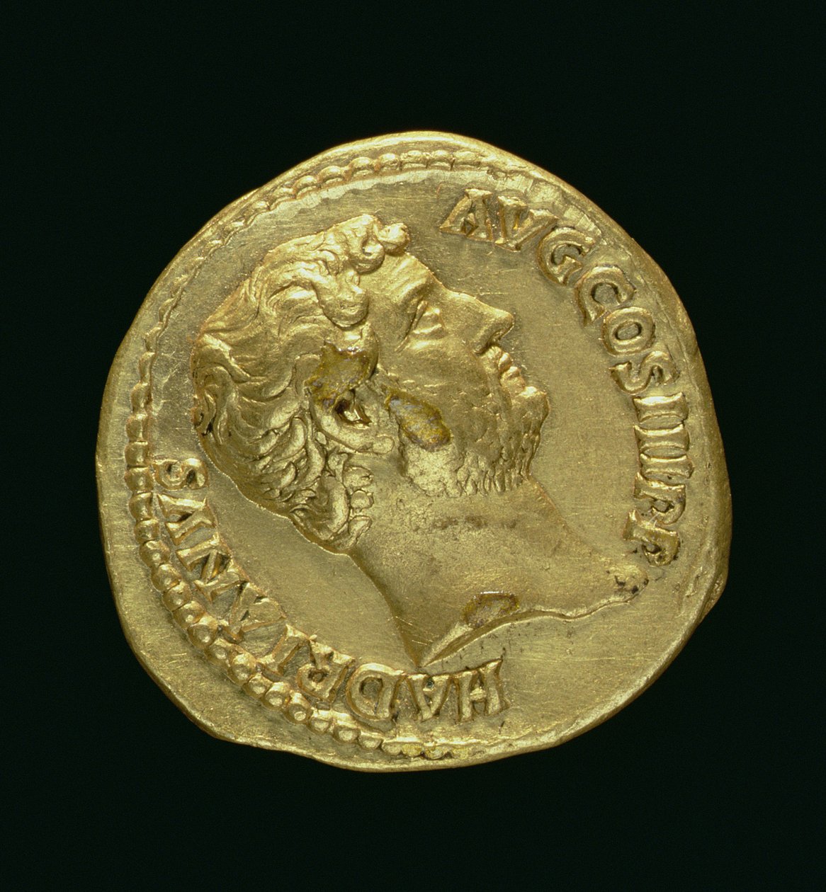 Hadrianus Aureusa (előlapja) (Kr. u. 117-138) meztelenül. (arany) Felirat: HADRIANVS AVGUSTVS (a hátoldalt lásd: 119153) alkotó: Roman
