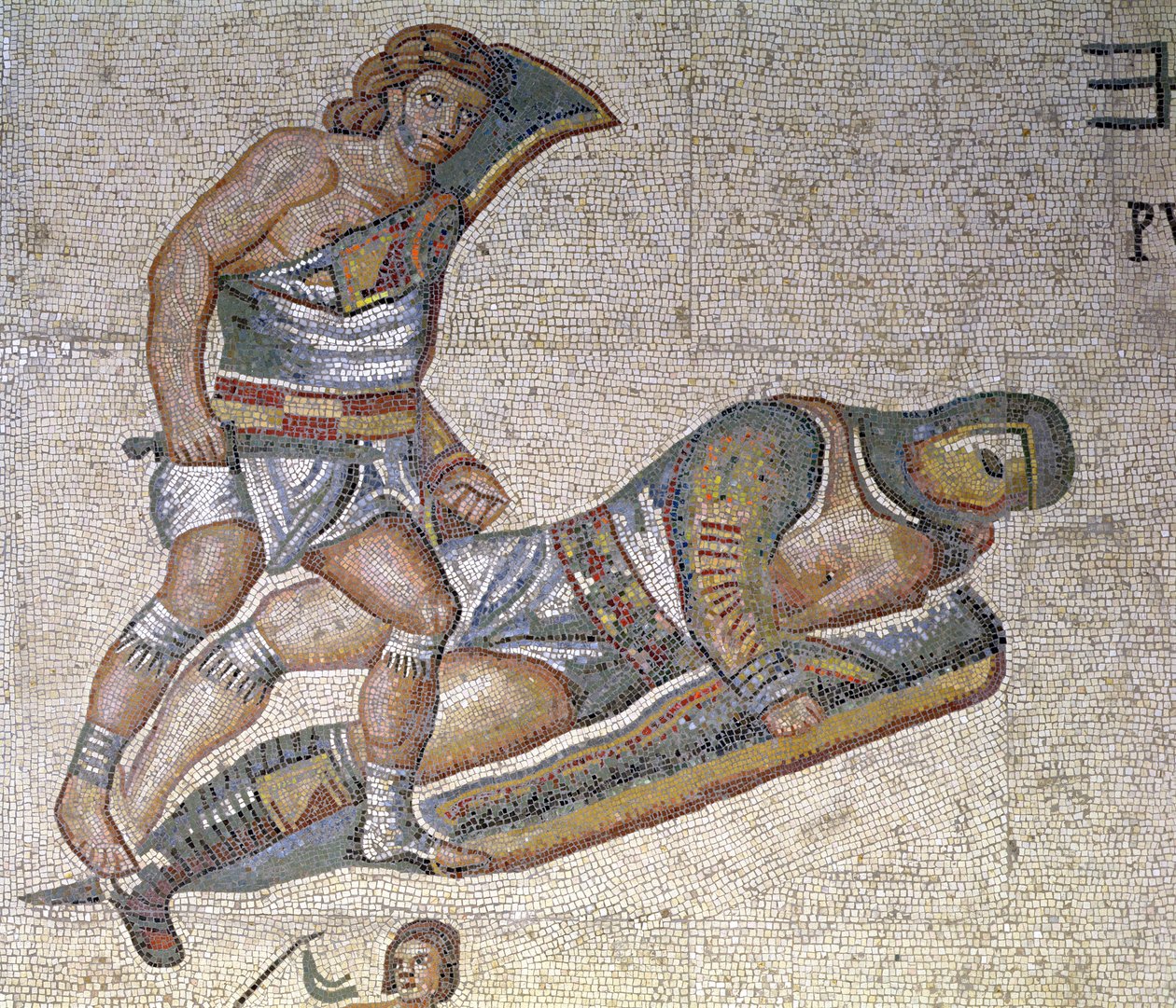 Gladiátorok közötti csata, egy gladiátor részlete, amely egy másikat a földhöz szorít, i.sz. 320 (mozaik) alkotó: Roman