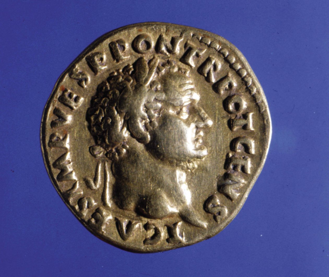 Érme Titus római császár (40 - 81) képmásával. A milánói medagliere gyűjteménye. alkotó: Roman