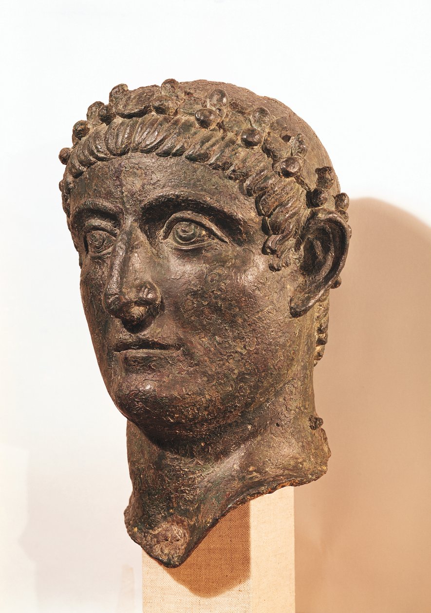 Nagy Konstantin feje (274-337 körül) (bronz) alkotó: Roman