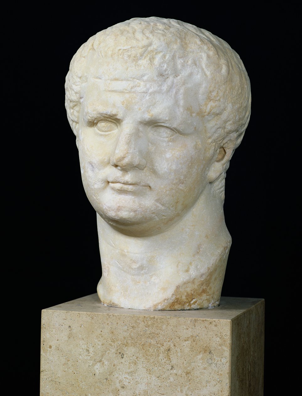 Titus feje (39-81) (márvány) alkotó: Roman