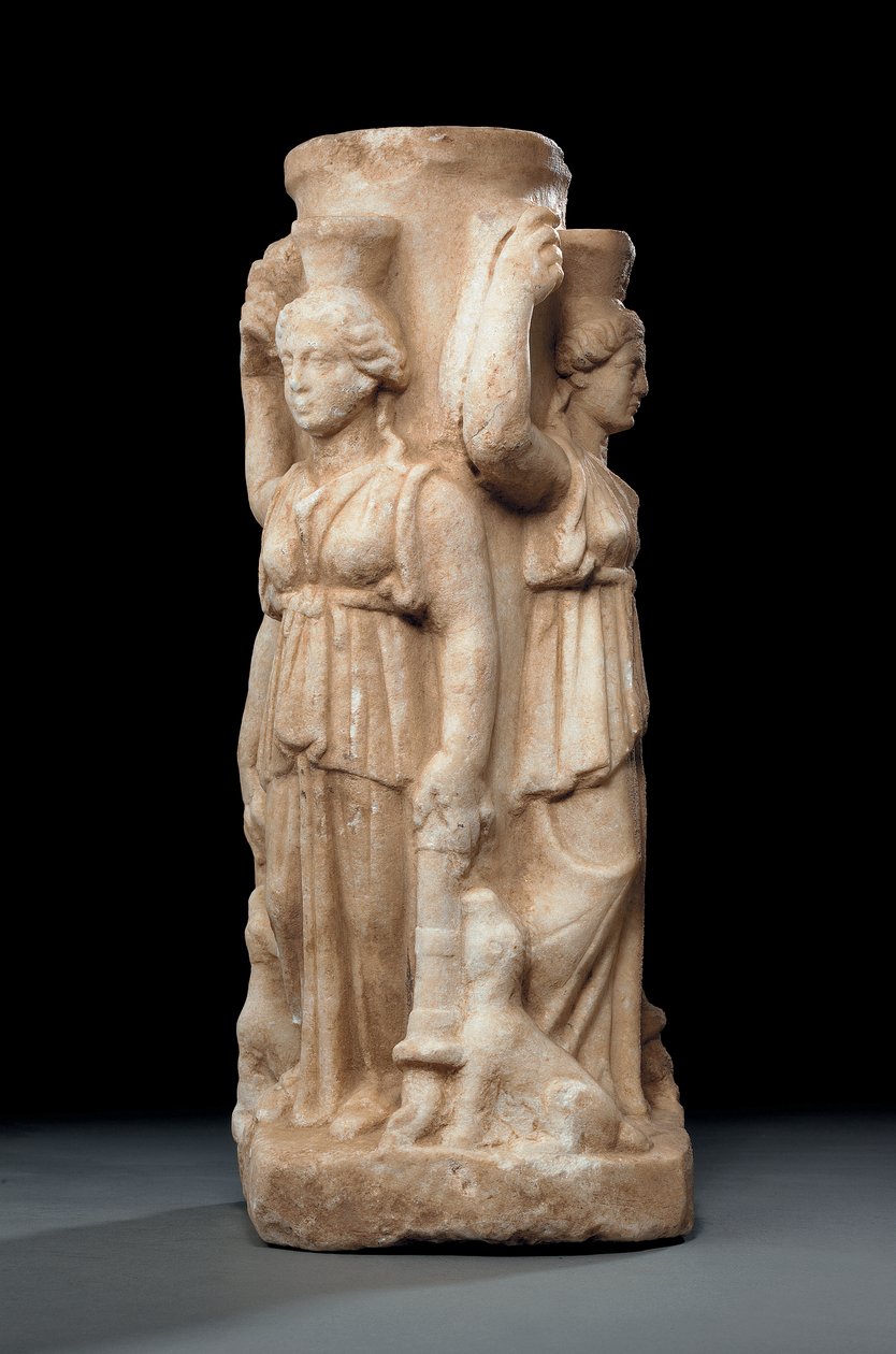 Hecateion alkotó: Roman