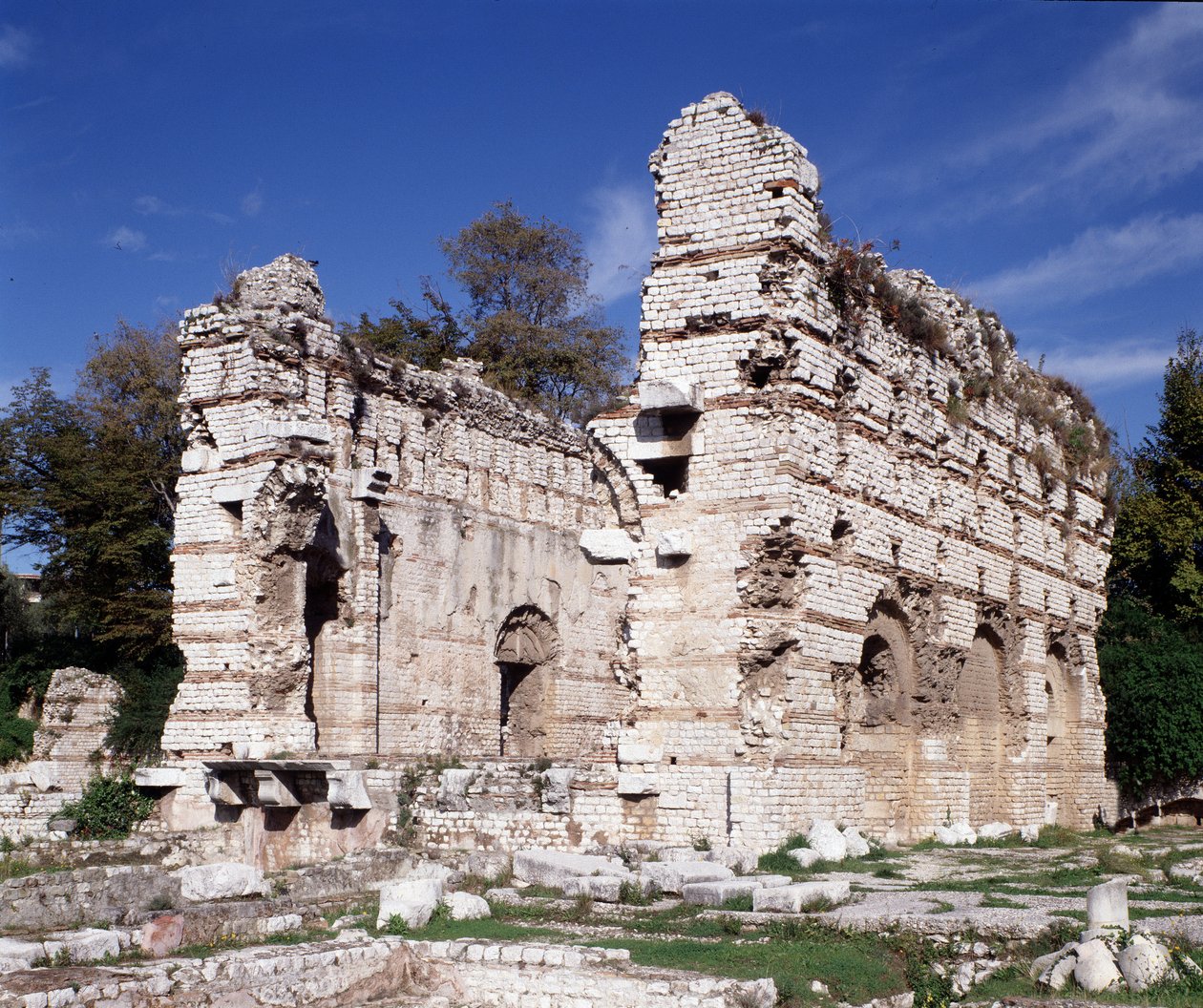 Tengeri Alpok: 3. századi római fürdő maradványai Nizza cimiez arénáiban. alkotó: Roman
