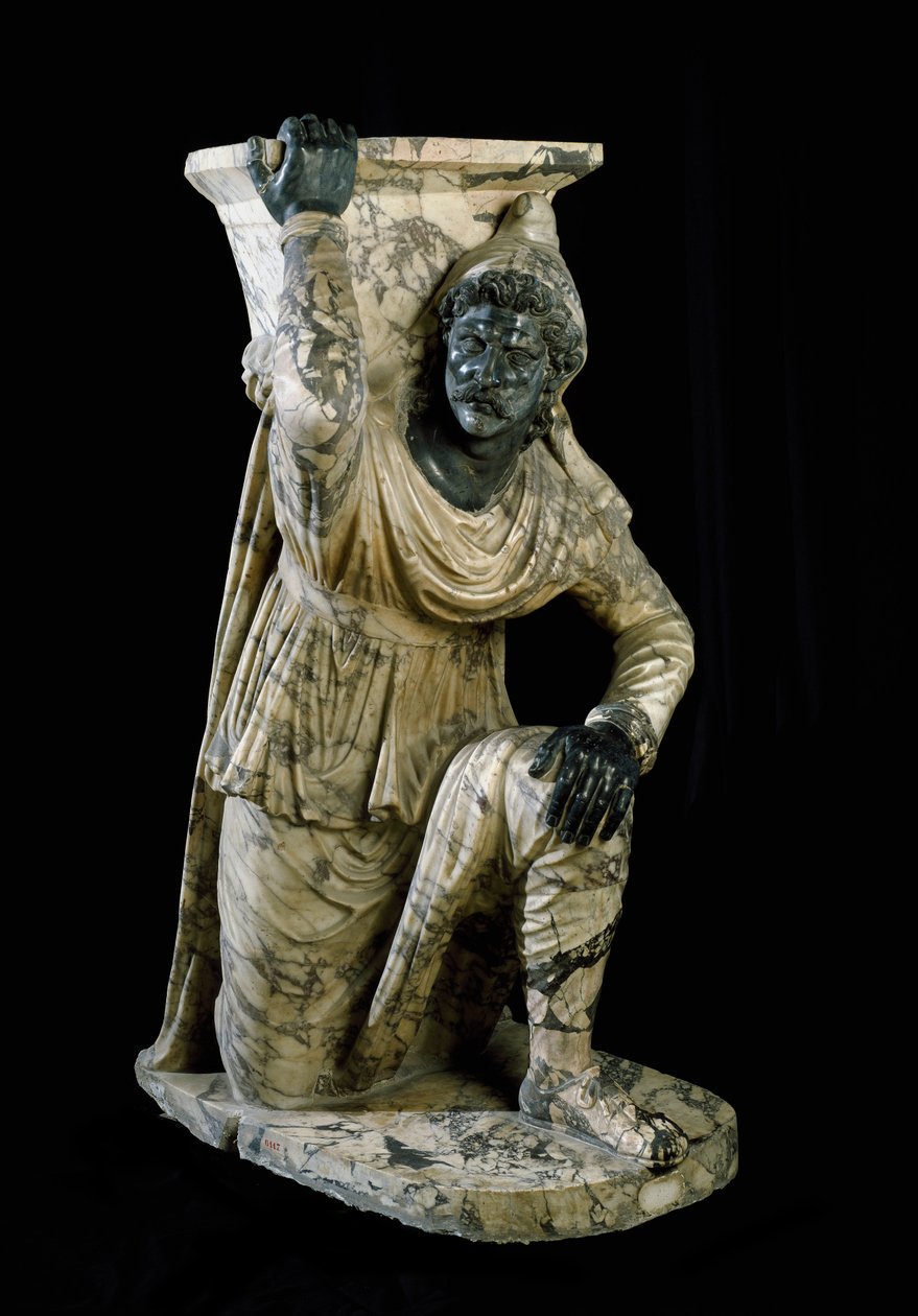Perzsa szolga szobor térdel. A pergamoi iskola ihlette római márványszobor. Kr.u. 170-180. Homályos. 164 cm Museo Archeologico Nazionale, Nápoly alkotó: Roman