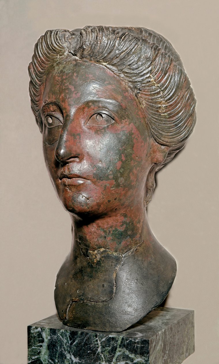 Római művészet: Bronz mellszobra egy nőről, aki Antoninok uralkodásának stílusát viseli (i.sz. 92-162) Róma, Museo della Civilta Romana alkotó: Roman