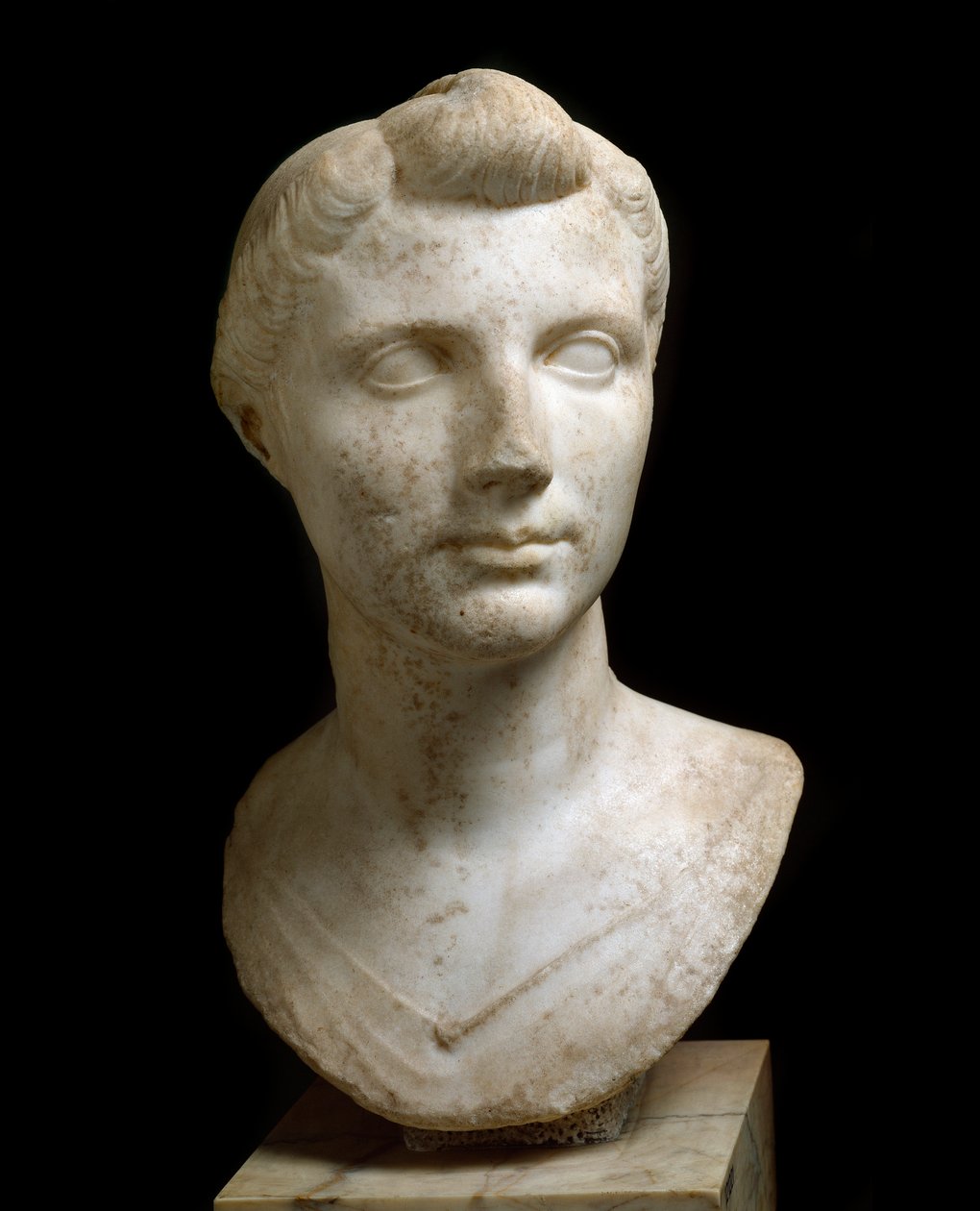 Római művészet: „” Octavia Thurina Minor mellszobra (Kr. e. 69-i. e. 11)”” Márványszobor. Róma, Nemzeti Római Múzeum (terme) alkotó: Roman
