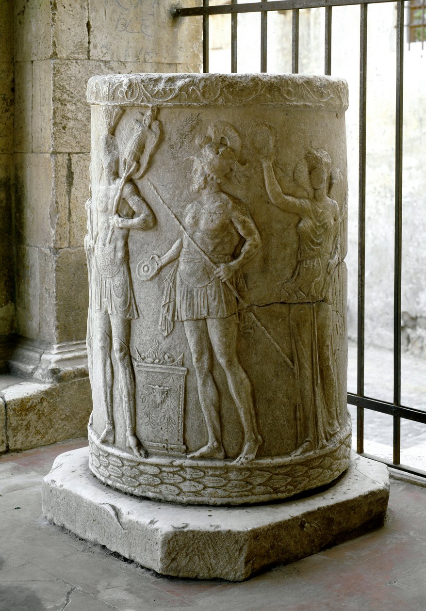 Római művészet: márvány oszloptalp alacsony domborművel, amely áldozati jelenetet ábrázol. Kr.e. 40-30. Civita Castellana, katedrális alkotó: Roman