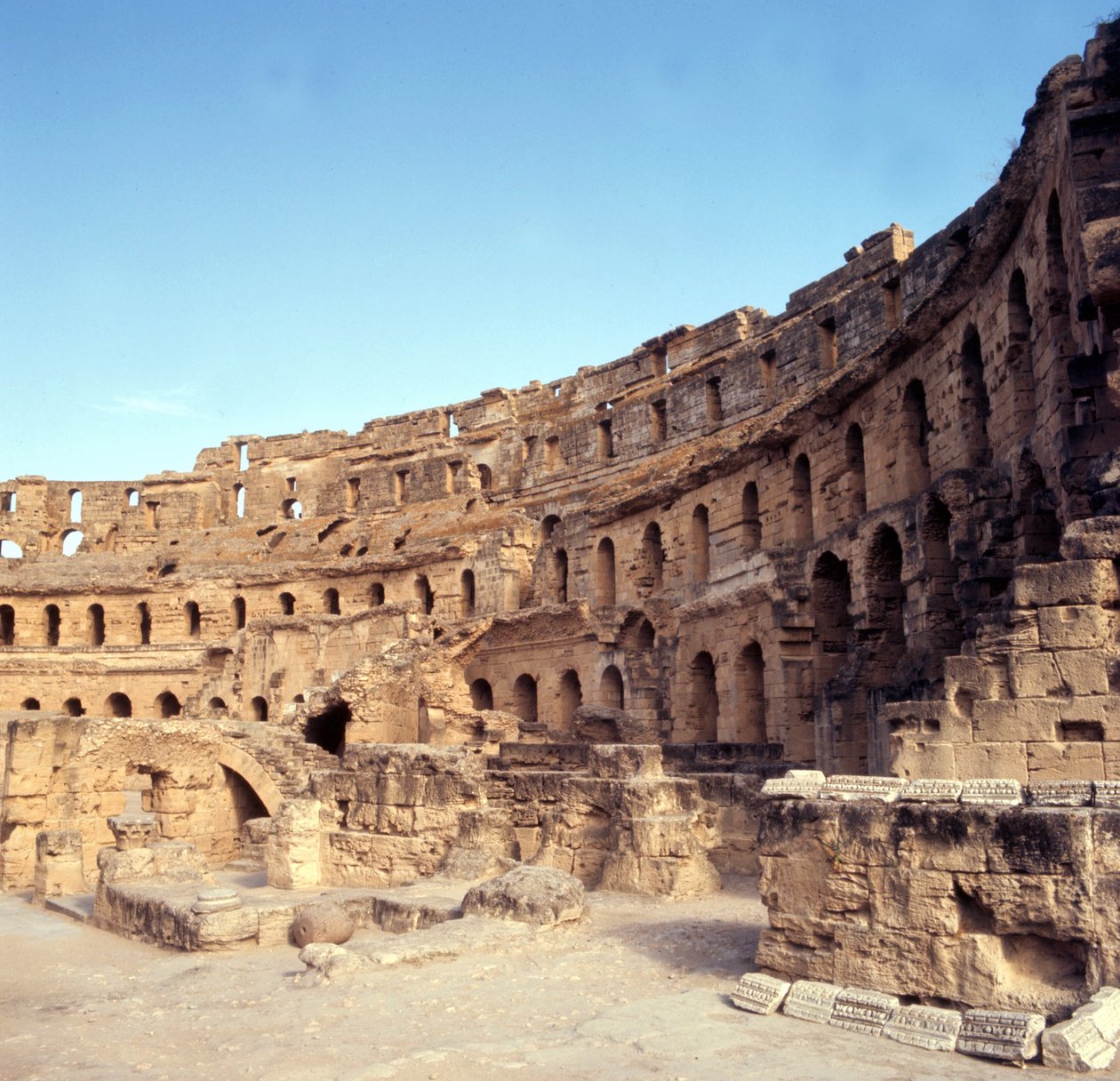 El-Djem római Colosseum, Tunézia. alkotó: Roman