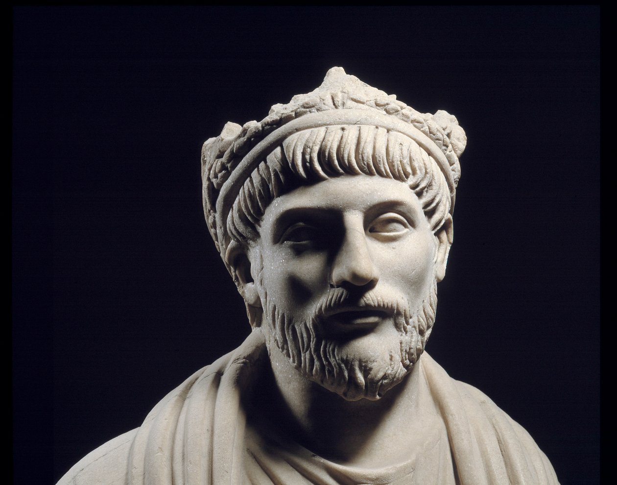 Római görög művészet: Julien ler hitehagyott római császár szobra (331-363) (4. század ap. JC) Párizs, Musee Du Louvre alkotó: Roman