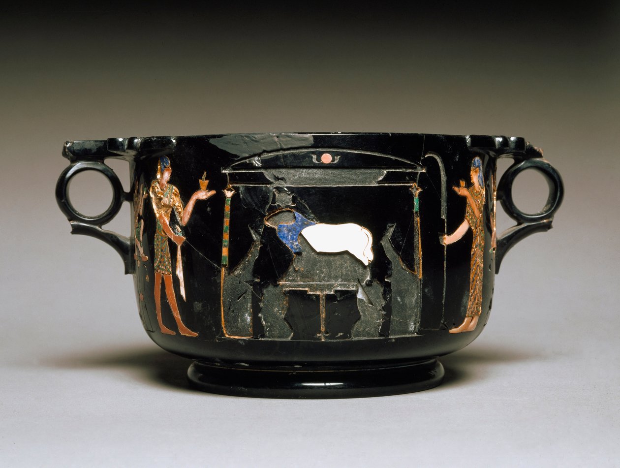 Római művészet: csésze egyiptomi motívumokkal. Kr.u. 1. század. Castellammare di Stabiából. V. h. 12 cm Nápolyi Nemzeti Régészeti Múzeum alkotó: Roman