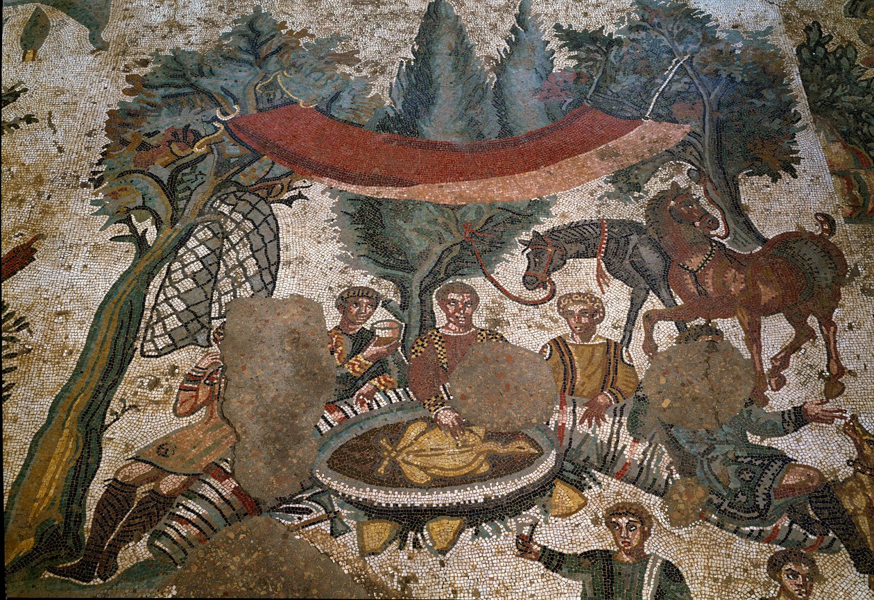Római művészet: a mozaik részlete „” A kis vadászrész” A vadászok egy erdőben pihennek és ebédelnek. Kr.u. 315-350. Piazza Armerina, Villa Romana del Casale alkotó: Roman