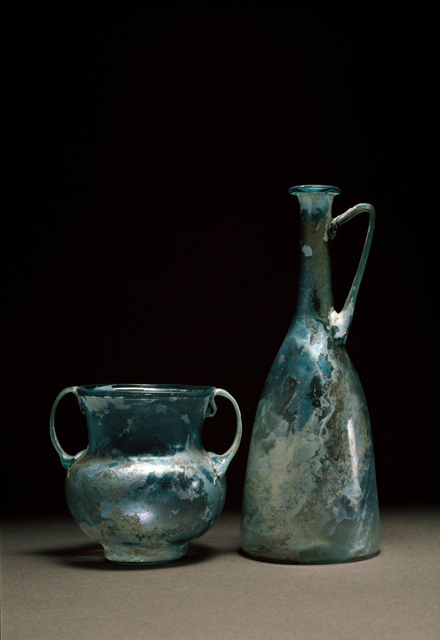 Római művészet: üvegpalackok. 1. és 2. században. Nemzeti Római Művészeti Múzeum Madrid alkotó: Roman