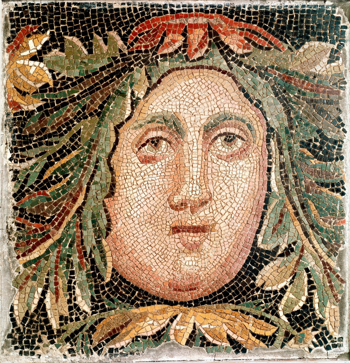 Római művészet: egy tengeri istenség fejét ábrázoló mozaik. Kr.u. 3. század. Róma, Museo Nazionale Romano – római művészet. Tengeri Istenség. Mozaik, Kr.u. 3. század. Museo Nazionale Romano, Róma, Olaszország - római művészet. Tengeri Istenség. Mozaik, Kr. alkotó: Roman