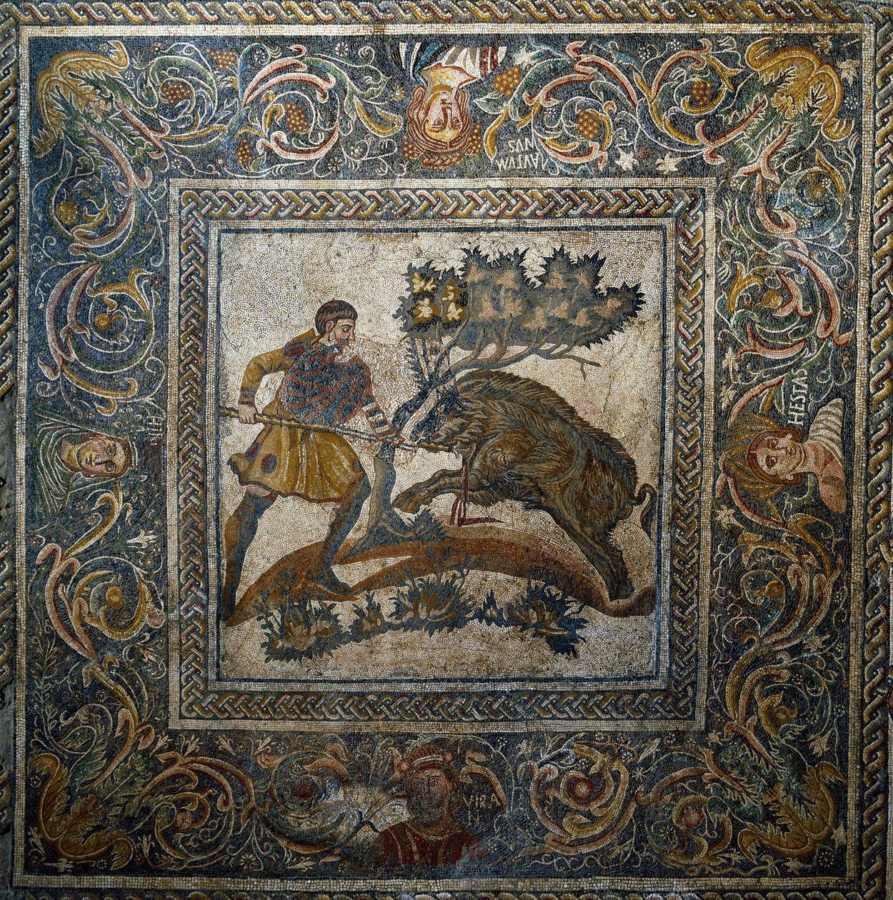 Római művészet: „” vaddisznóvadászat””” Kr.u. 4. századi mozaik Las Tiendas római villájából. Merida, Museo Nacional de Arte Romano, Spanyolország alkotó: Roman